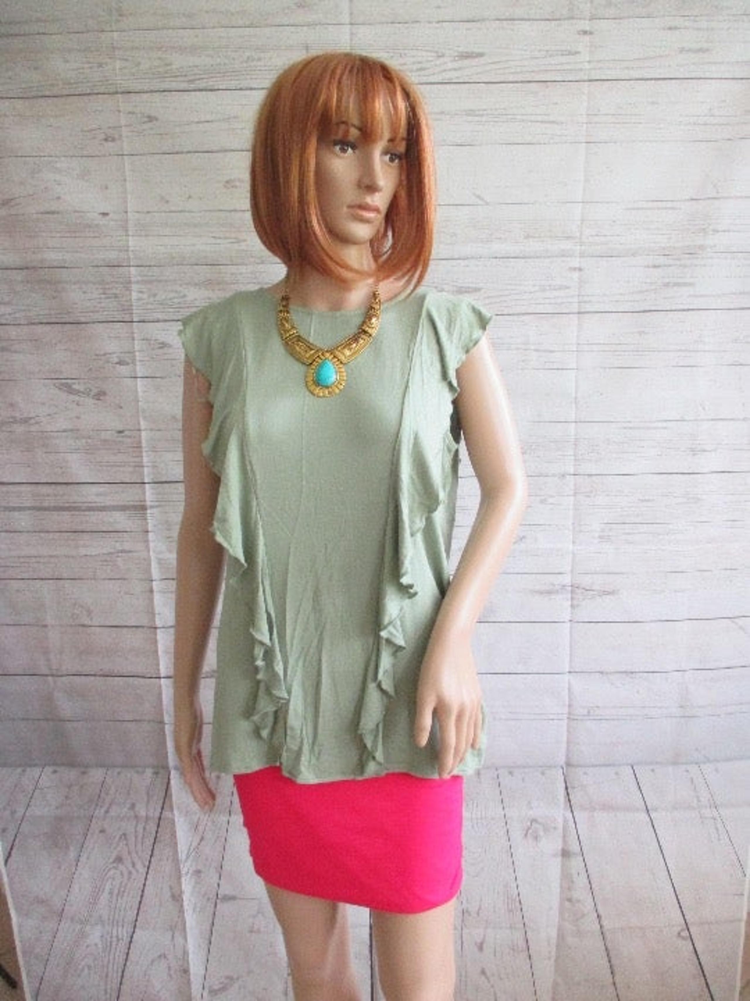 NWT - JOSEPH A. knit top - sz M - $58.00