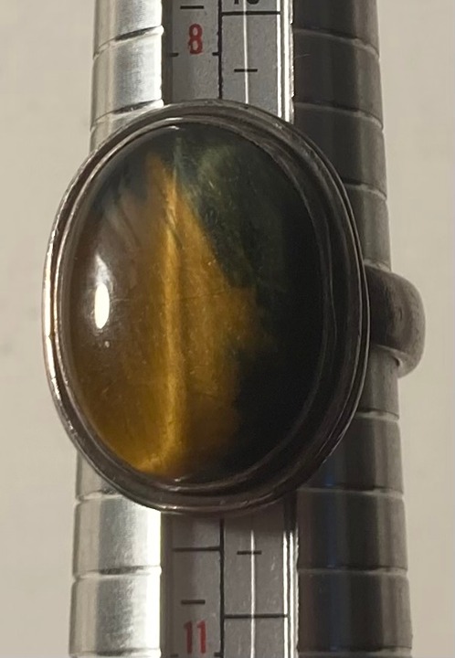 Vintage Sterling Silver Ring With Nice Black and Brown Stone Design, Quality