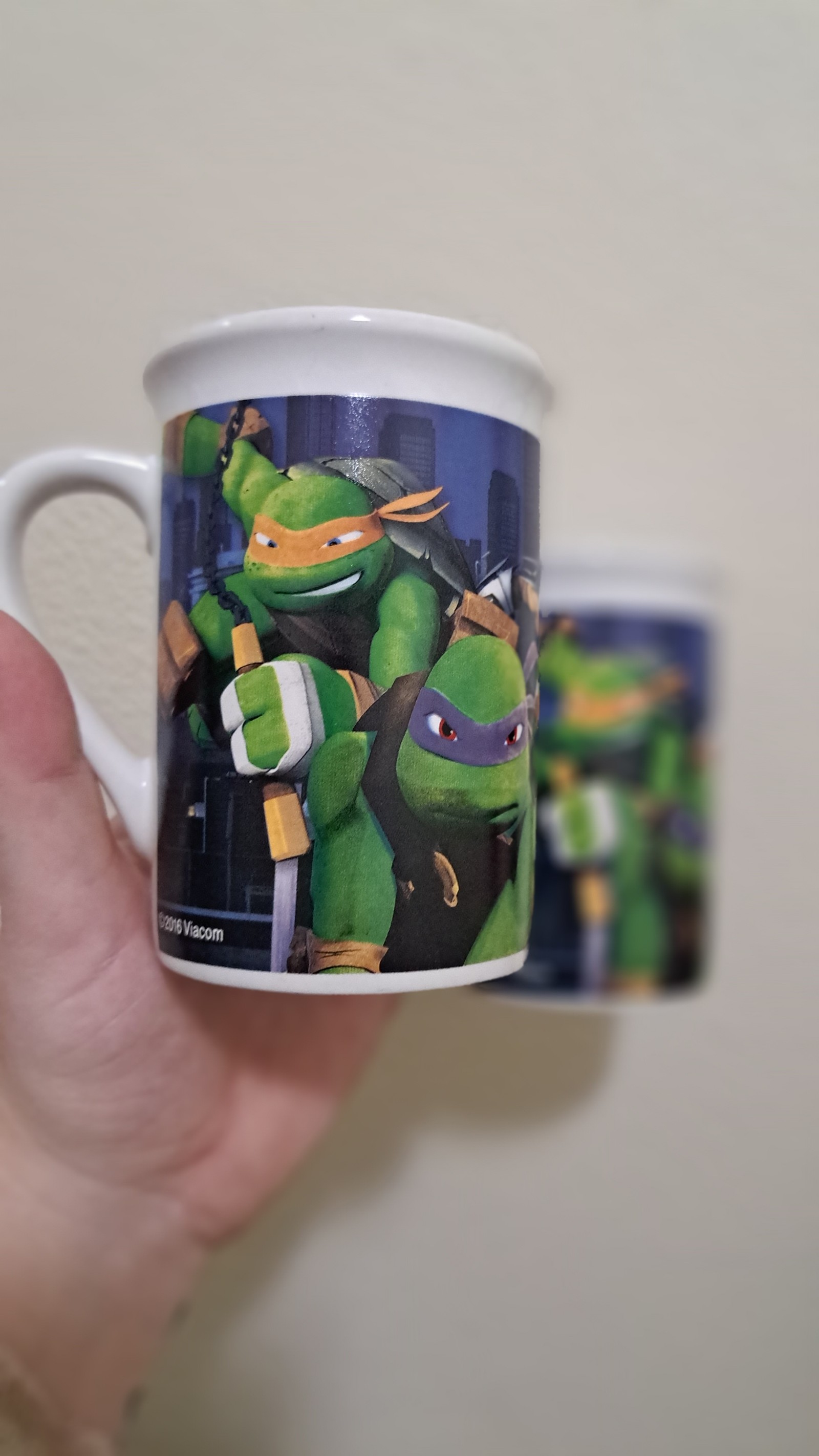 2 matching teenage mutant ninja turtle mugs coffee tea ceramic Stoneware