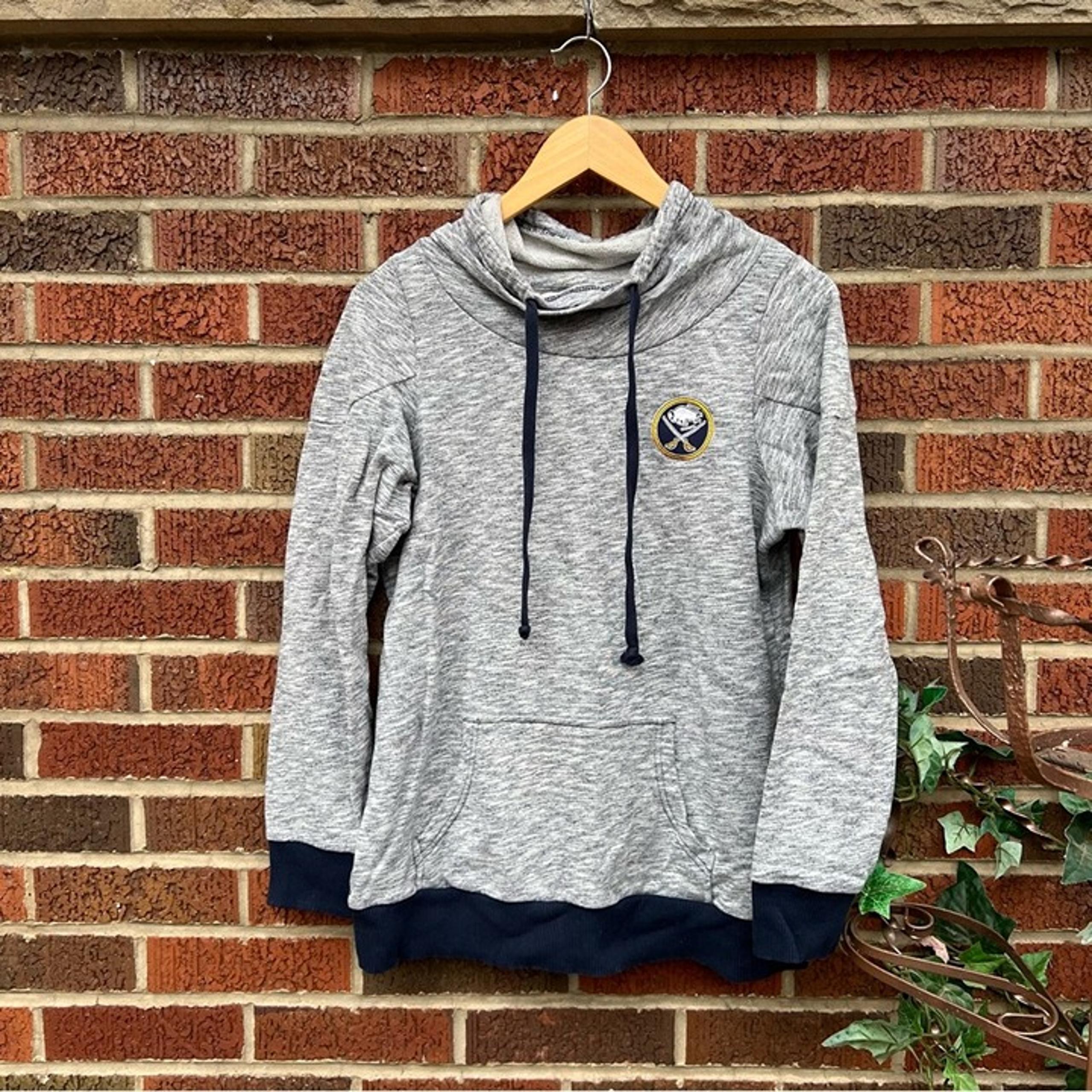 Antigua Marled Gray and Navy Blue Buffalo Sabres Pullover Sweatshirt