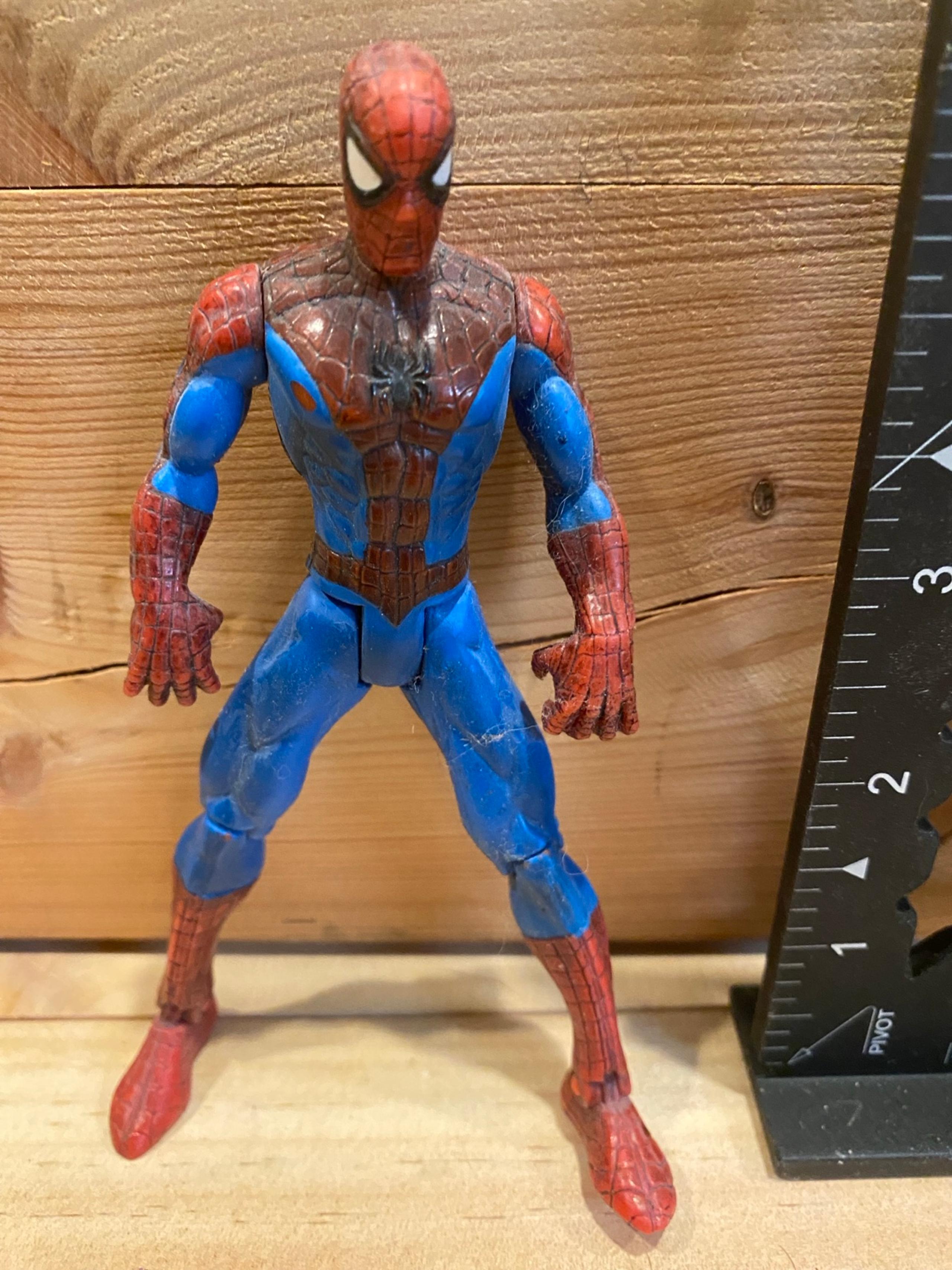 1999 ToyBiz Marvel Spider-Man Flip And Swing 5” Vintage Action Figure