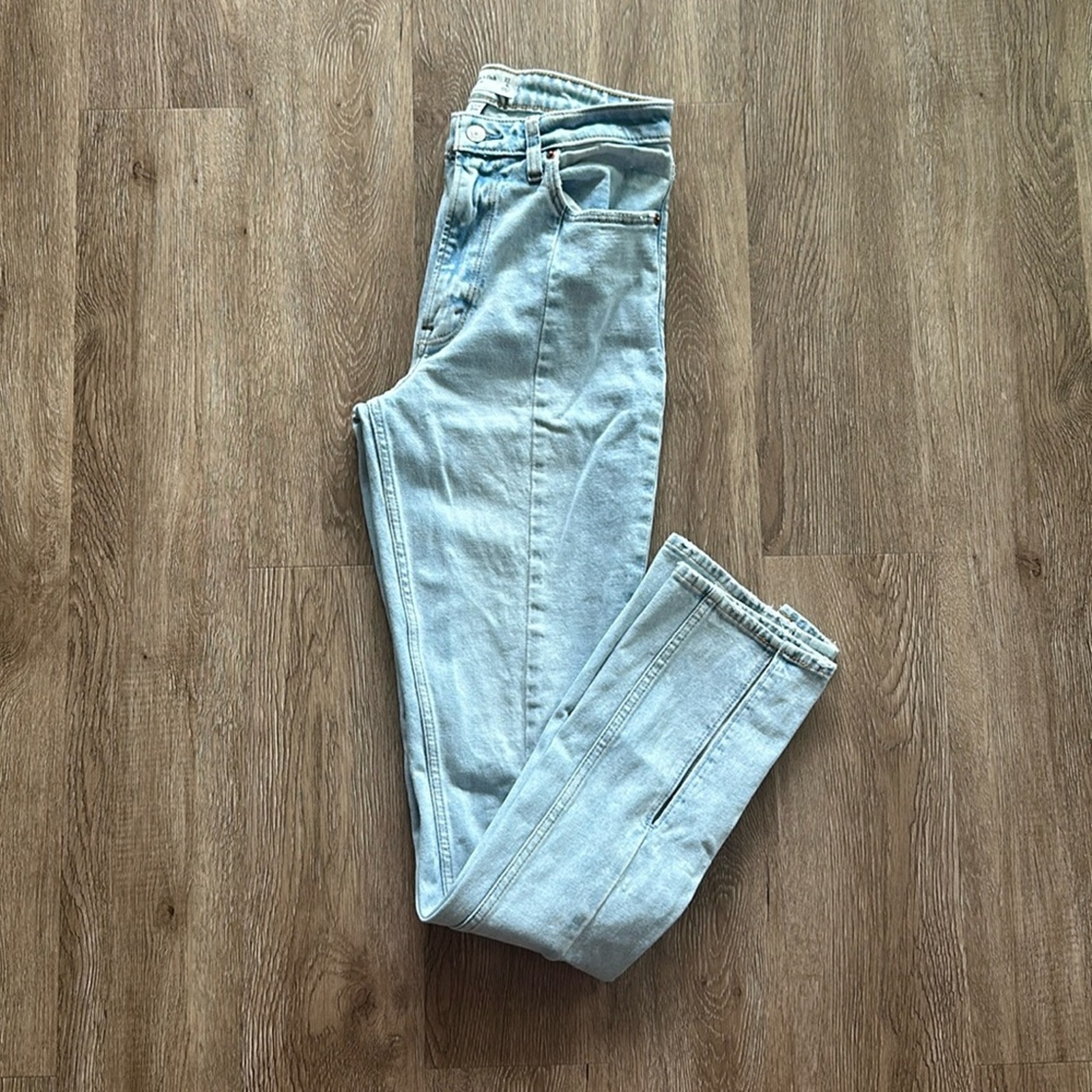 Abercrombie & Fitch The Skinny High Rise Curve Love Seamed Split Hem Jeans
