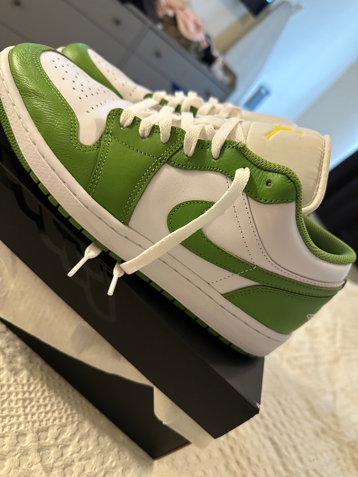 Aur Jordan 1 low se