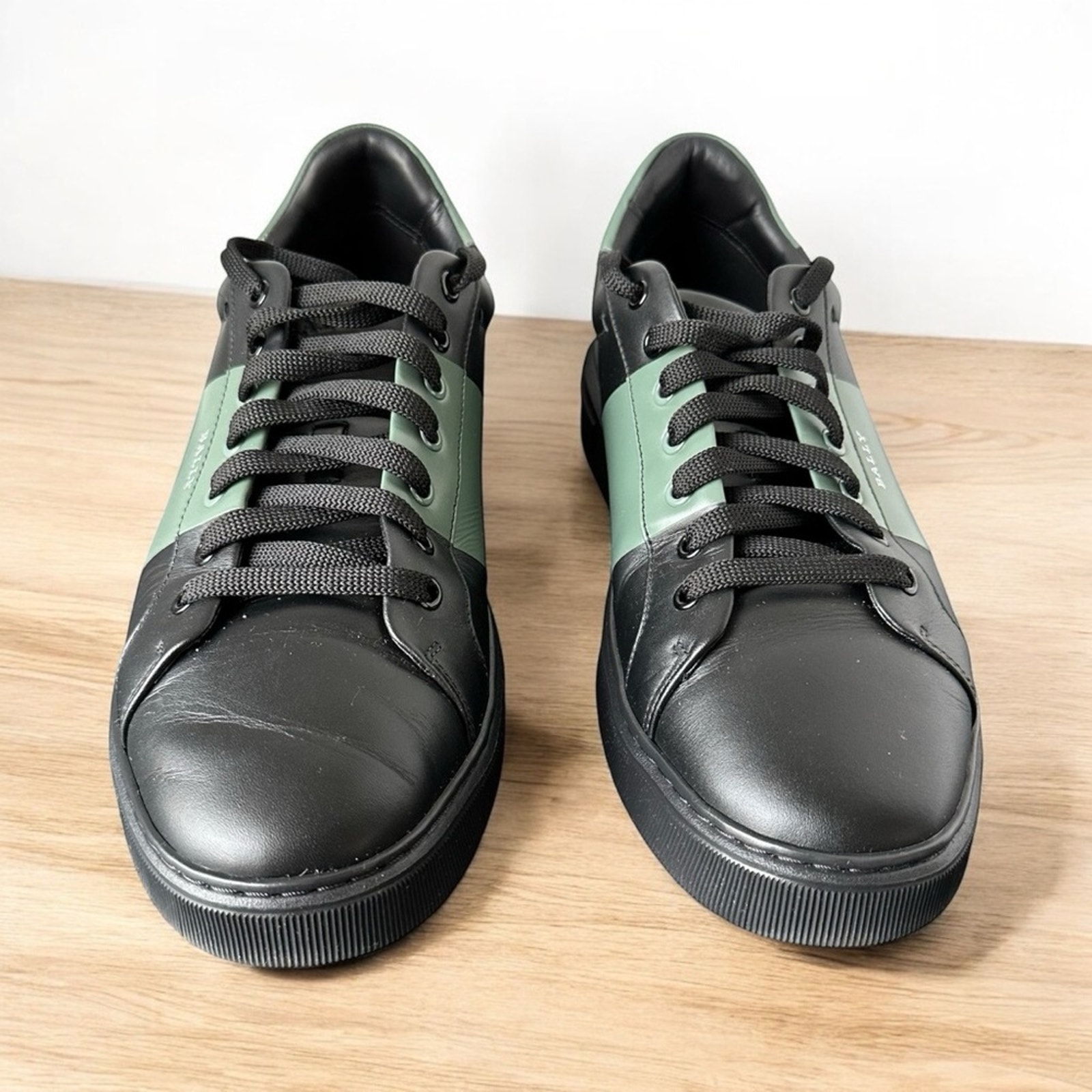 Bally Mitty Men Black & Sage Lace Up Premium Leather Sneakers Size 12D