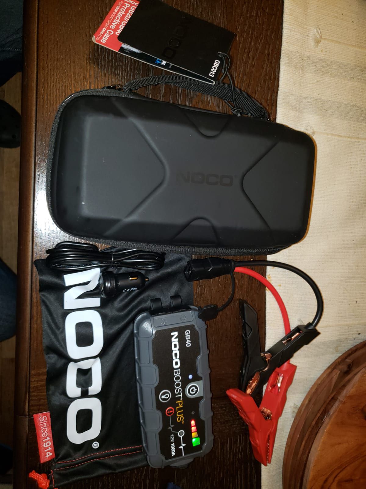 Noco gb40 1000amp booster with case