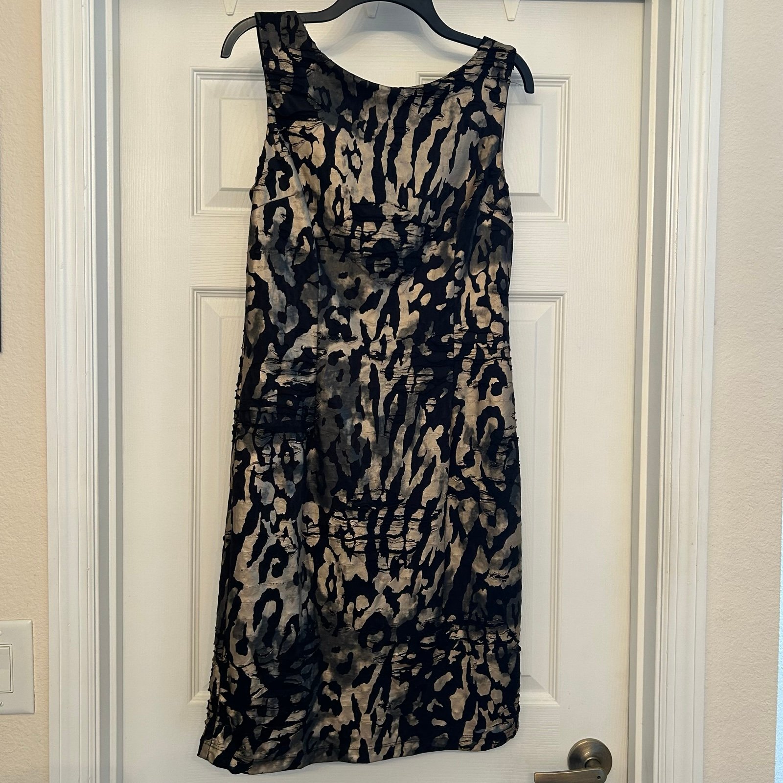 Frank Lyman Black Gold Animal Print Sleeveless Shredded Sheath Dress Size 10