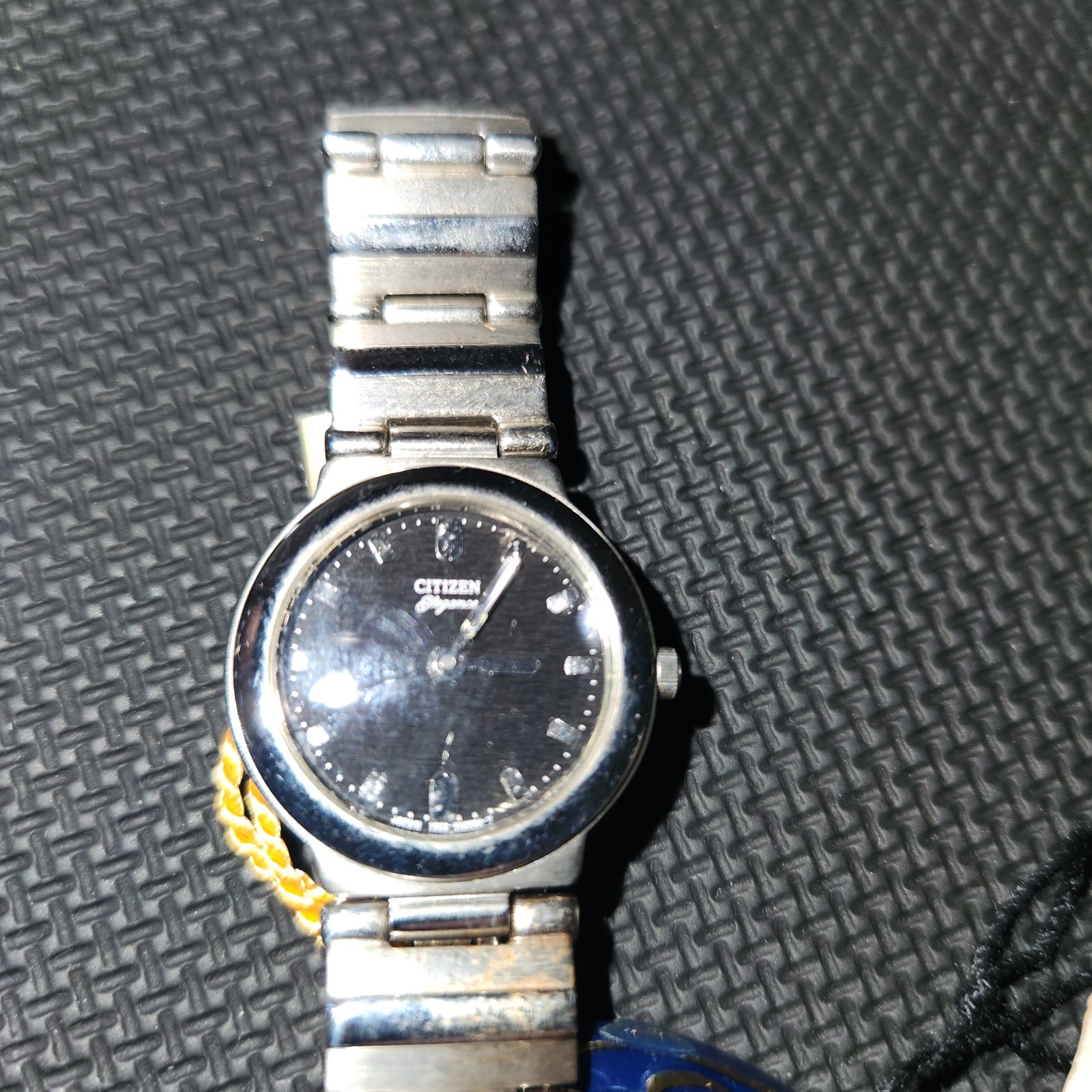 Vintage NEW Womens Citizen Elegance Sappbire Crystal watch w/ box (ENO190-56E)