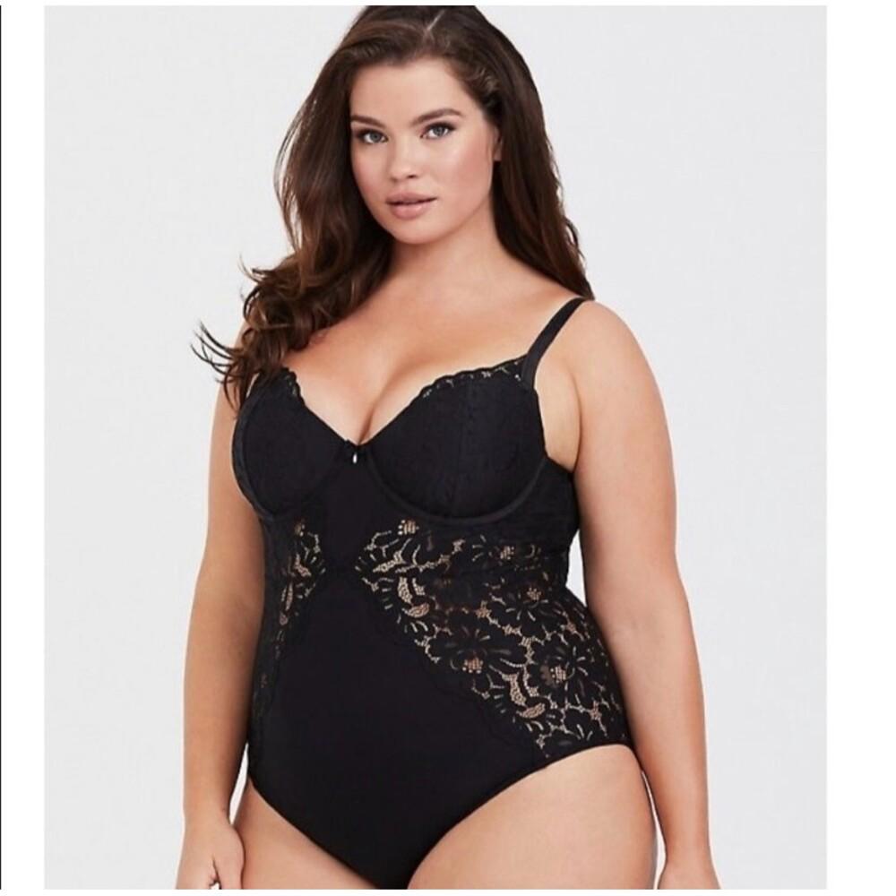 Torrid black Bodysuit
