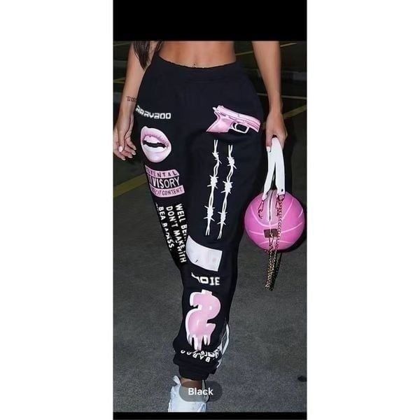Printed joggers. Elastic at the ankle letter print with pockets. Xl