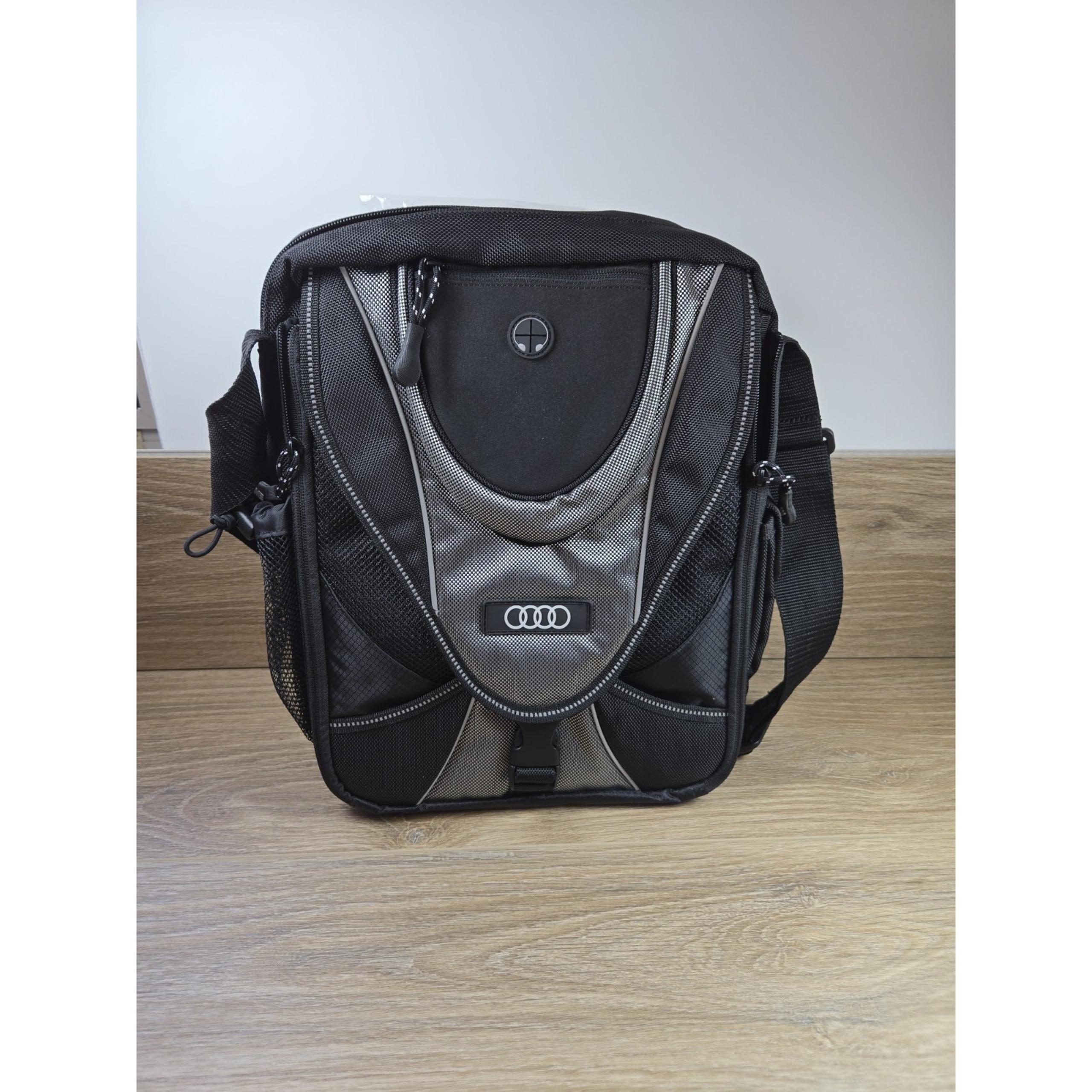 Audi LOGO Mini-Messenger Bag 14" - Chromebook Ultrabook Notebook Tablet iPad.