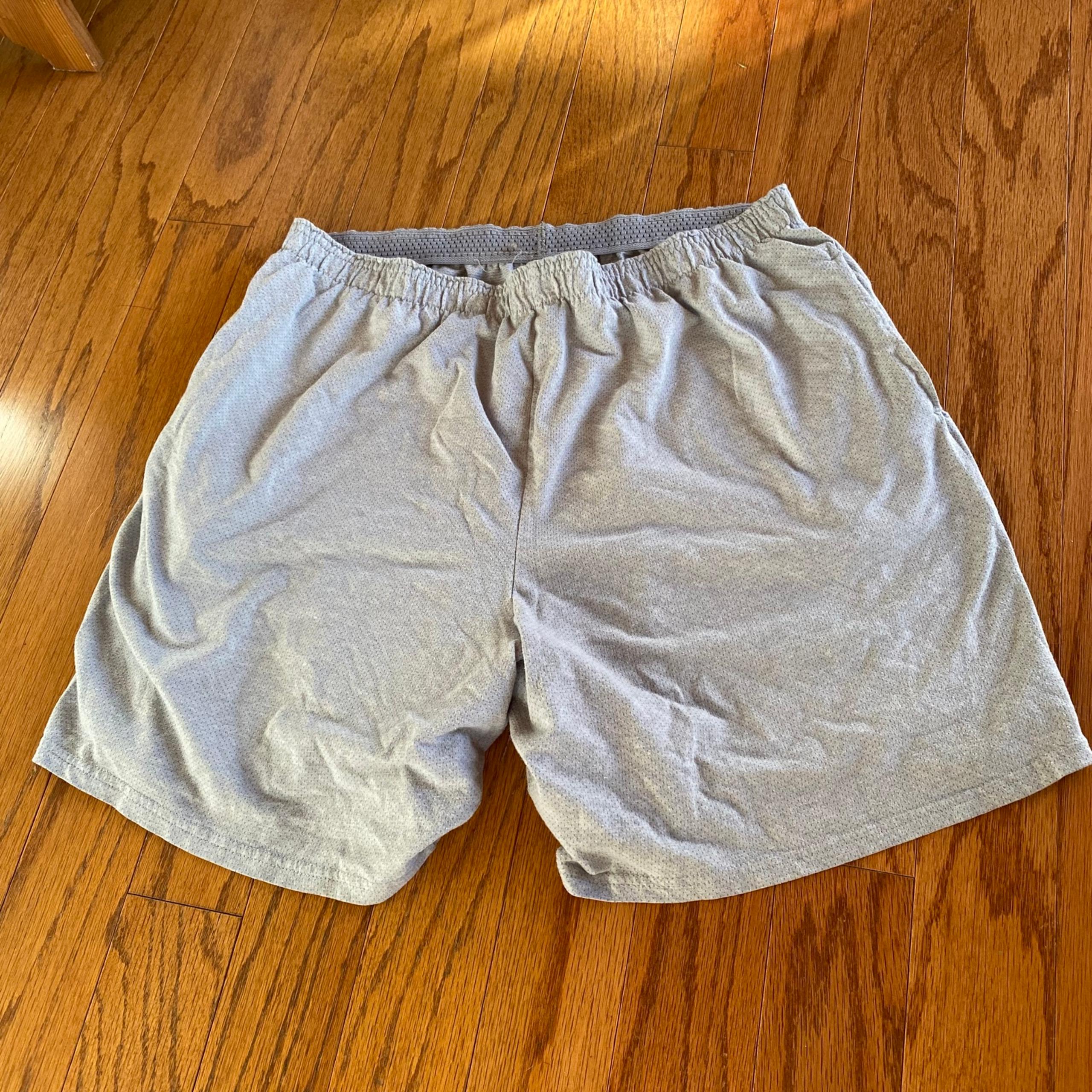 Fruit of the Loom | Men’s select shorts