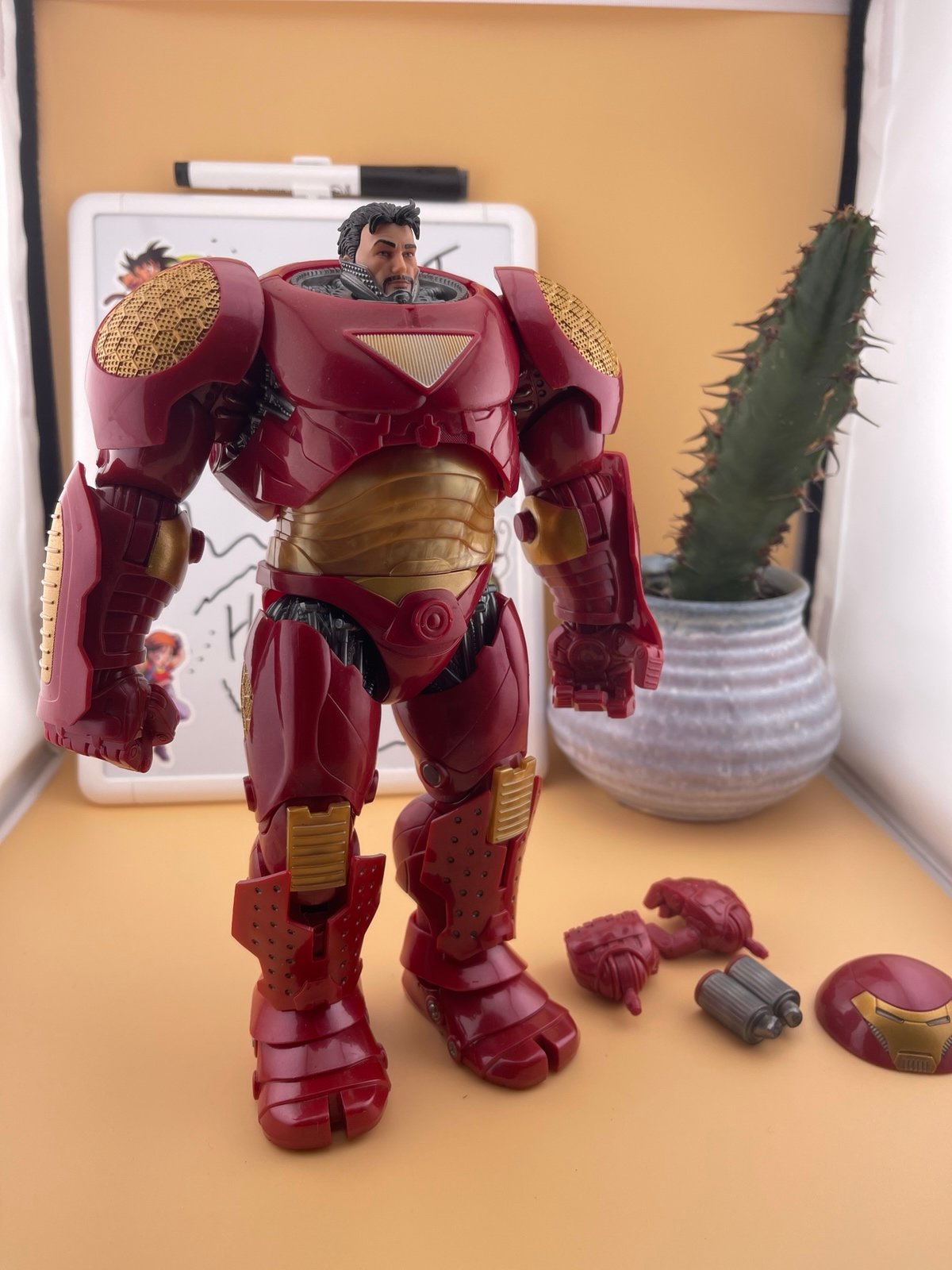 Marvel Legends Marvel Comics 85th Anniversary Hulkbuster (Deluxe)