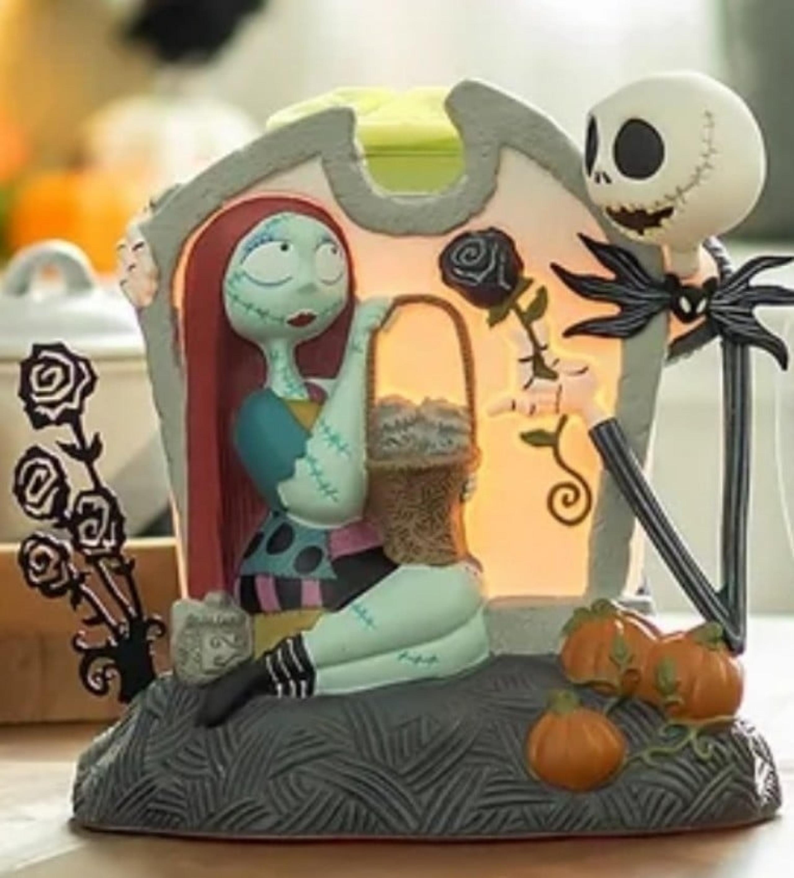 Scentsy Nightmare Before Christmas 30th Anniversary Warmer