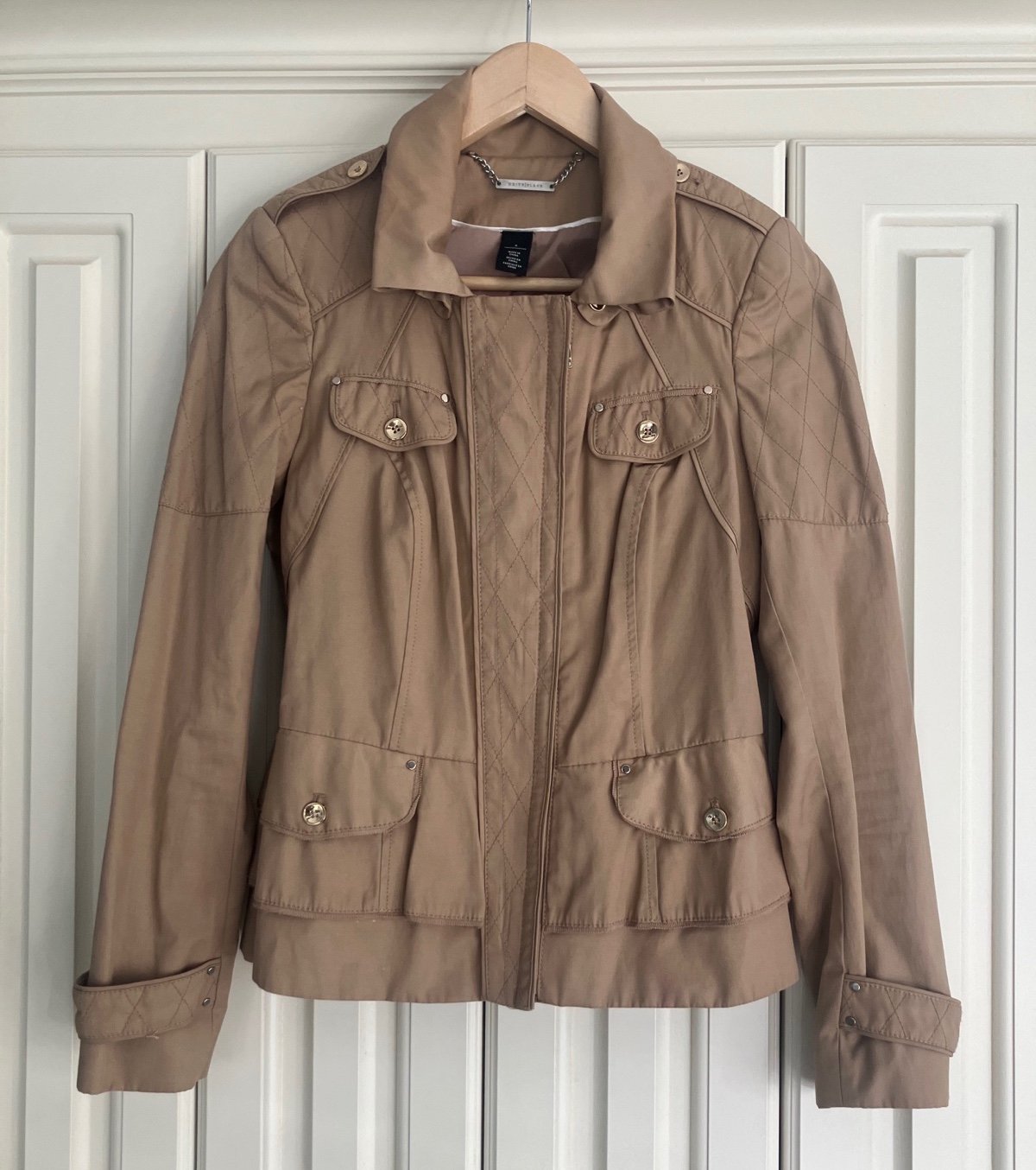 White House Black Market Tan Zip Up Ruffle Back Utility Jacket Size 4