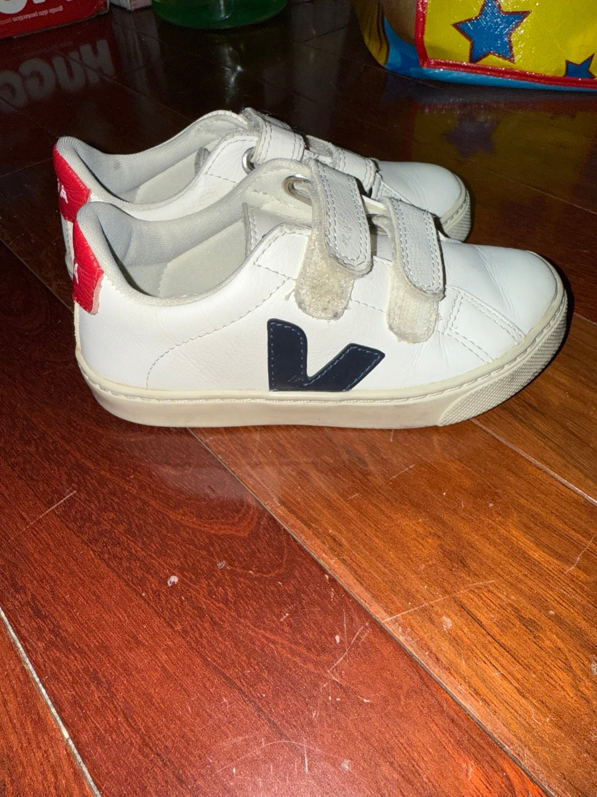 Vejas toddler unisex sneakers size 12c