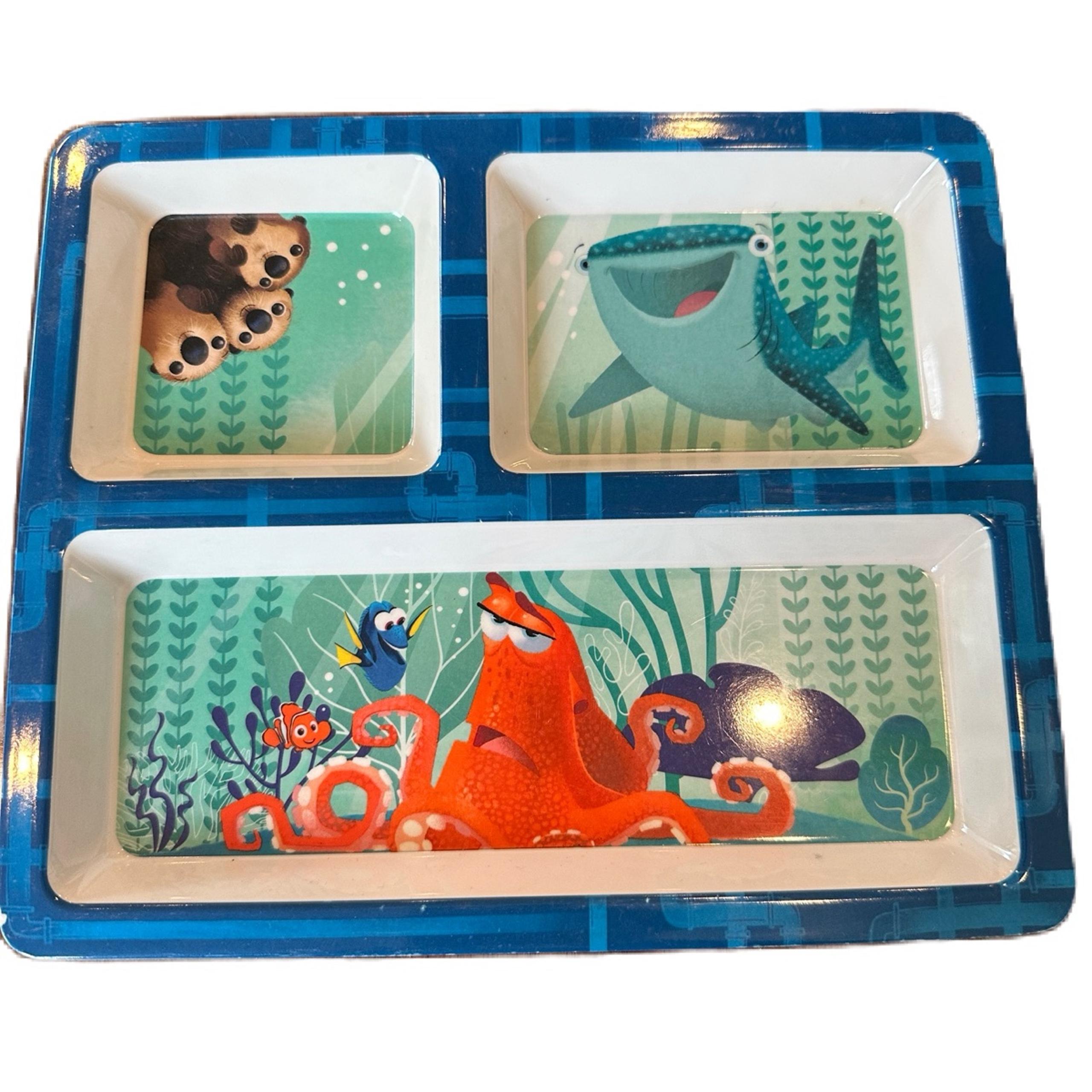 Zak Disney's Finding Dory finding nemo divided Plate