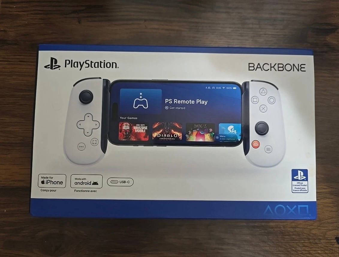 PlayStation backbone usbc w/ case