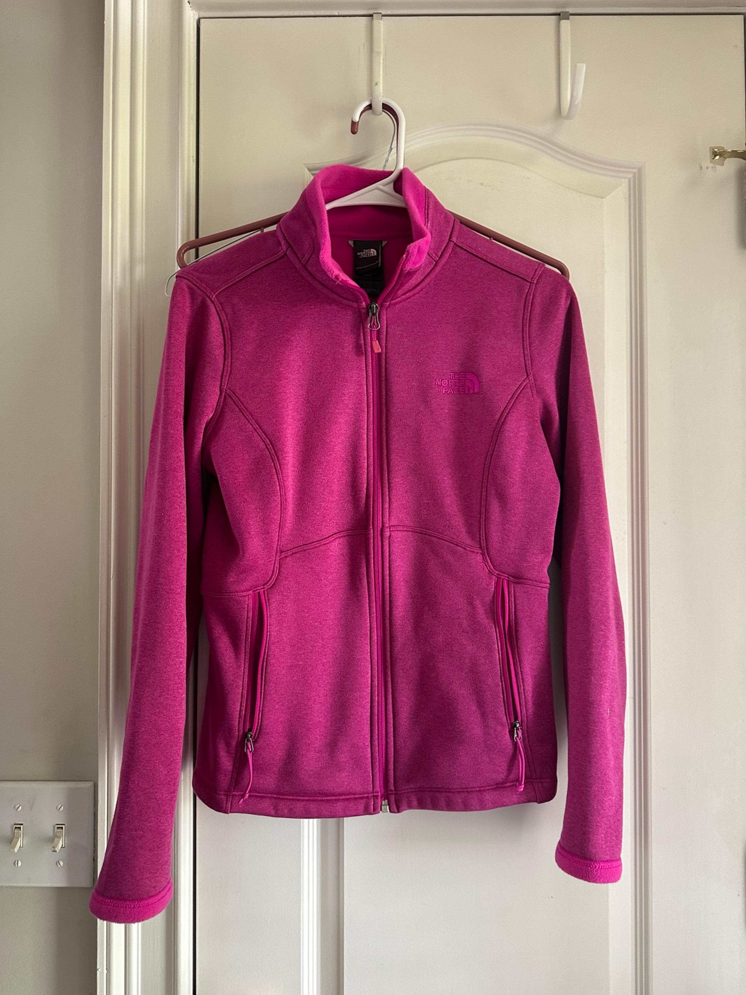 The north face fuscia jacket women’s small