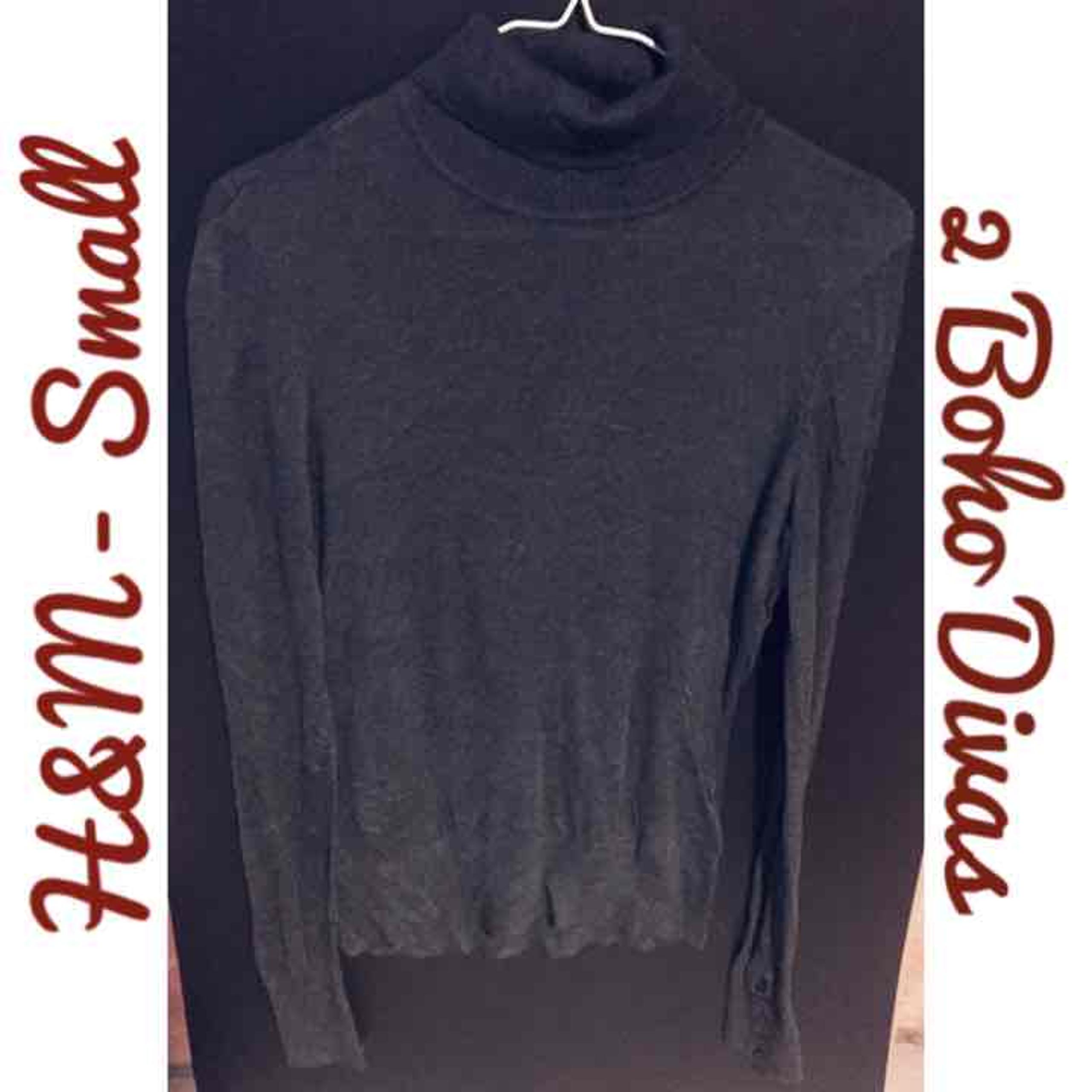 H&M Heather Grey Knit Turtleneck Small