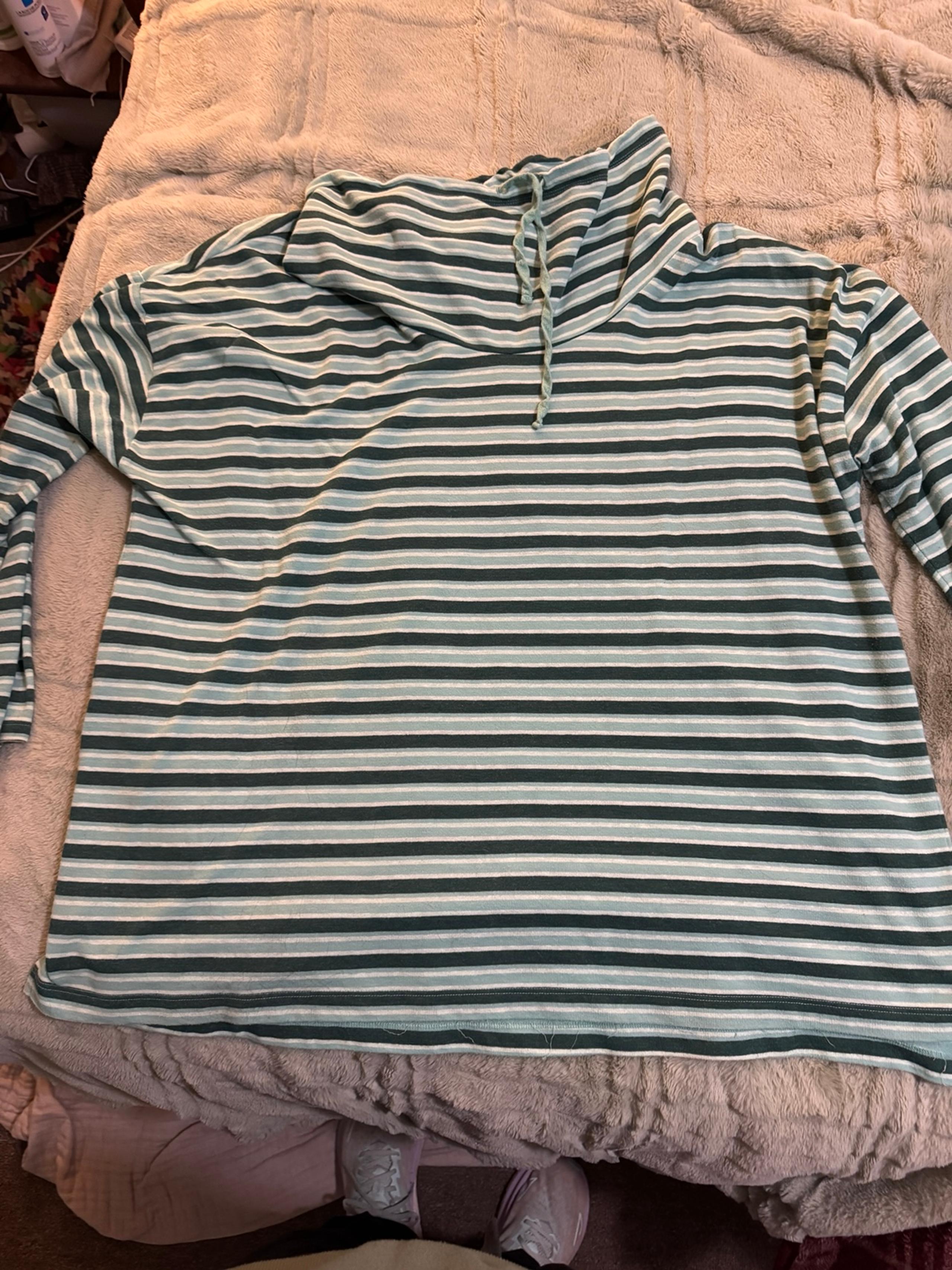 3x St John’s Bay funnel neck long sleeve shirt
