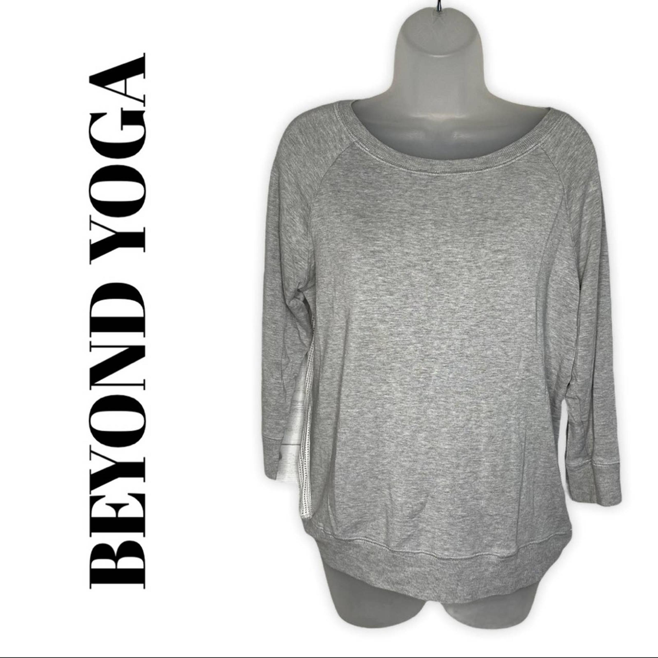 Beyond Yoga Women's Sweatshirt Grey Small