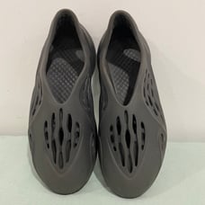 Yeezy Foam RNNR