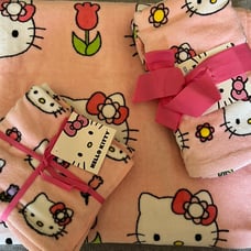 Hello Kitty Bath Towel Set