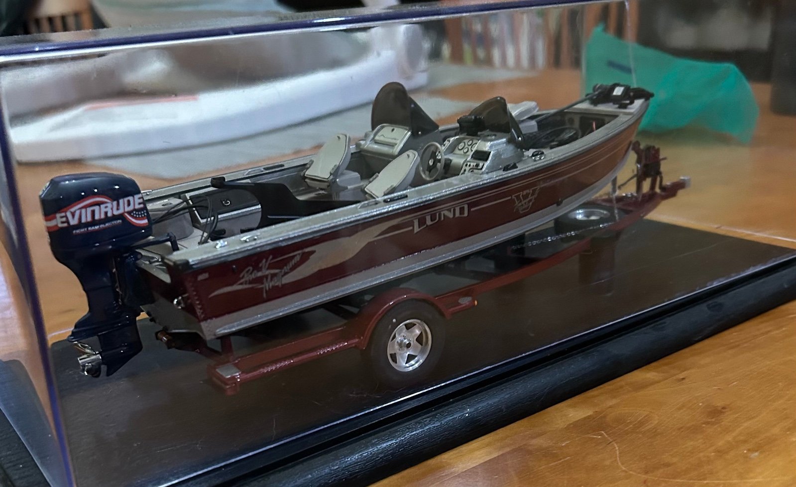 Lund boat collectible