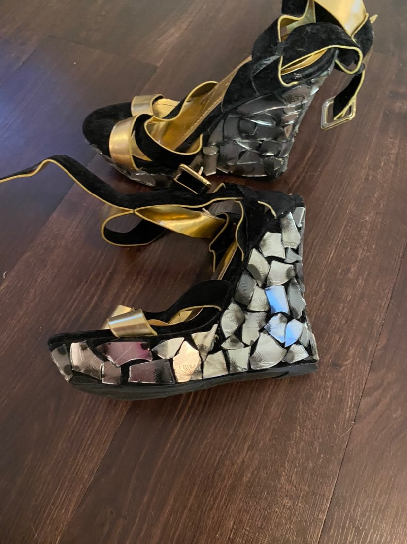Desigber made shoes