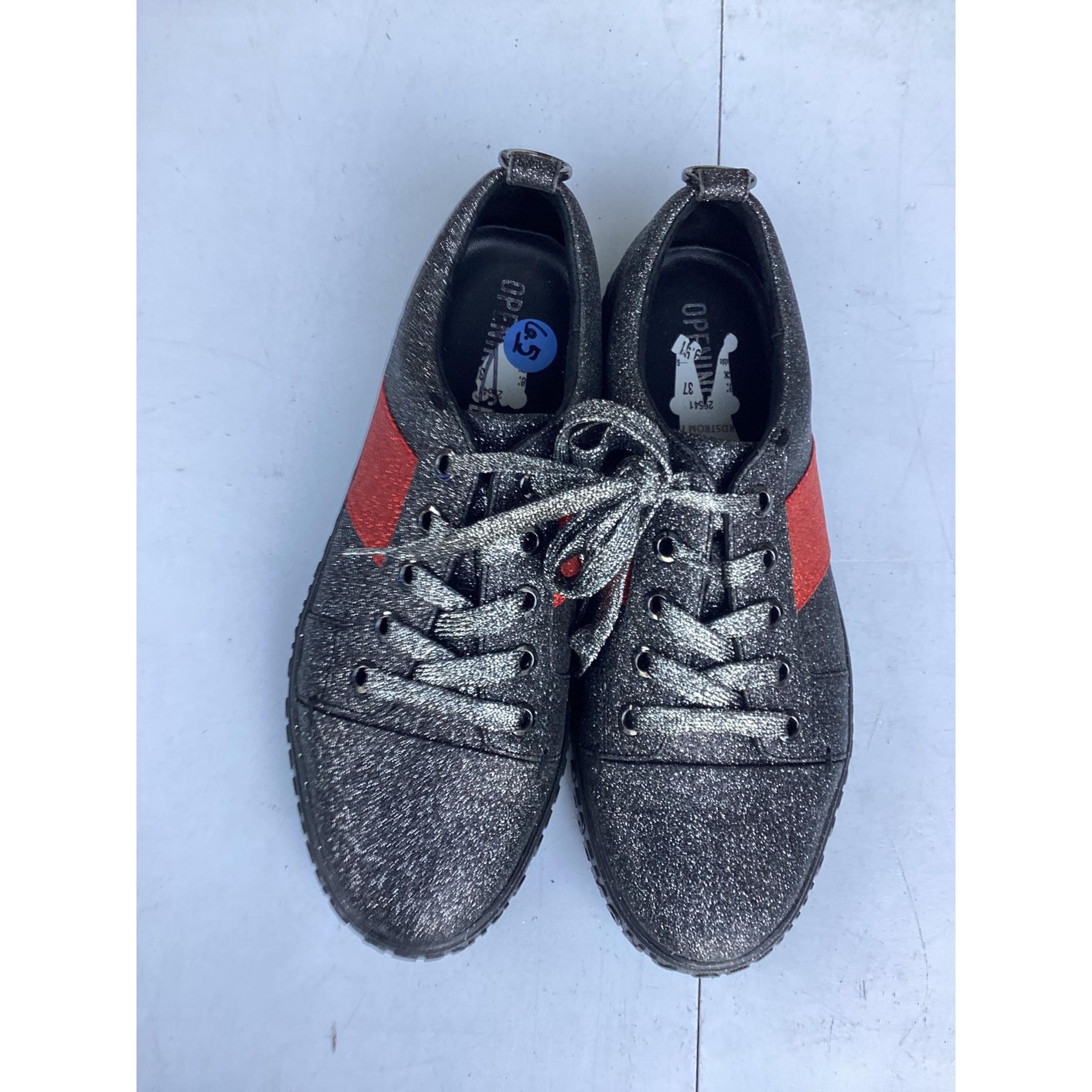 Opening Ceremony La Cienega Glitter Metallic Logo Sneaker in Black Size 6.5