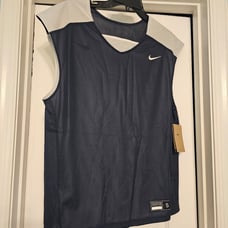 Men's Nike set.