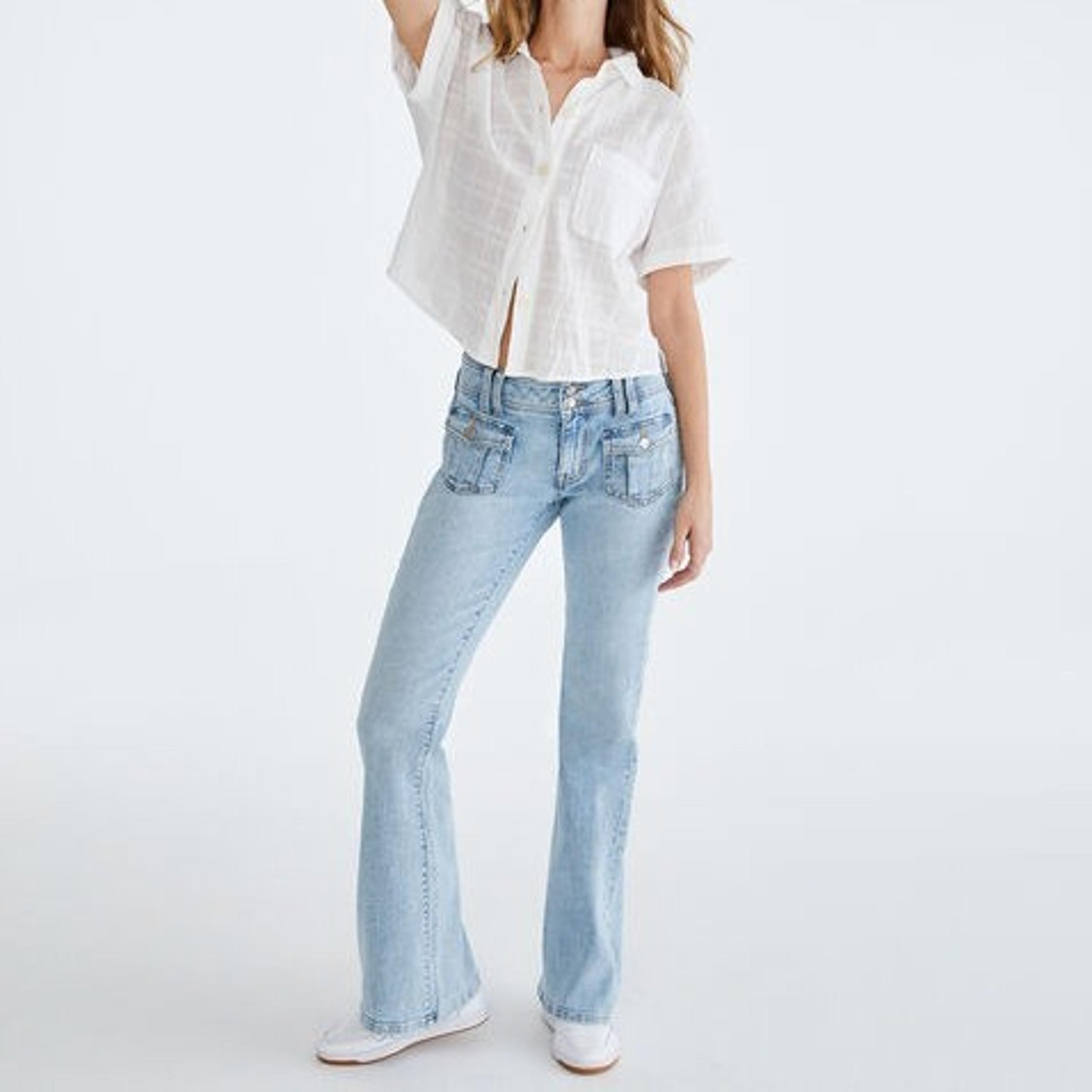 Aeropostale Y2K 90s Light Wash Flap Pocket Flare Low-Rise Denim Jean