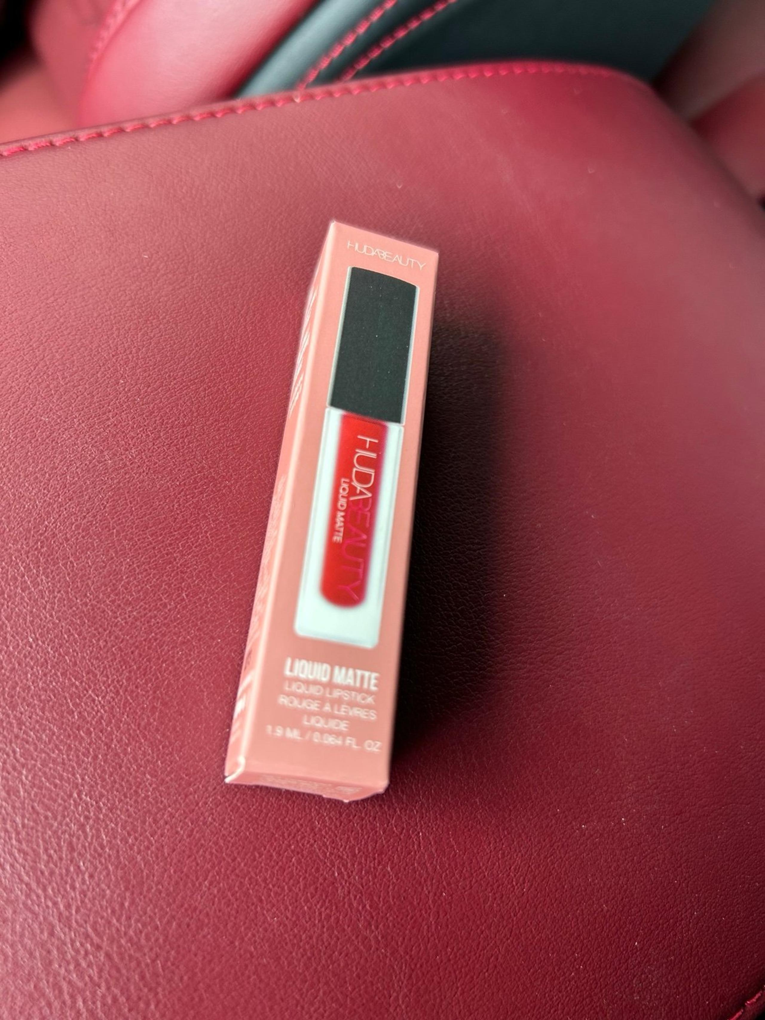 Huda beauty liquid lipstick