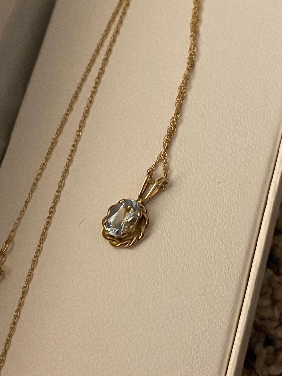 10k solid gold necklace and solid gold trillion pendant