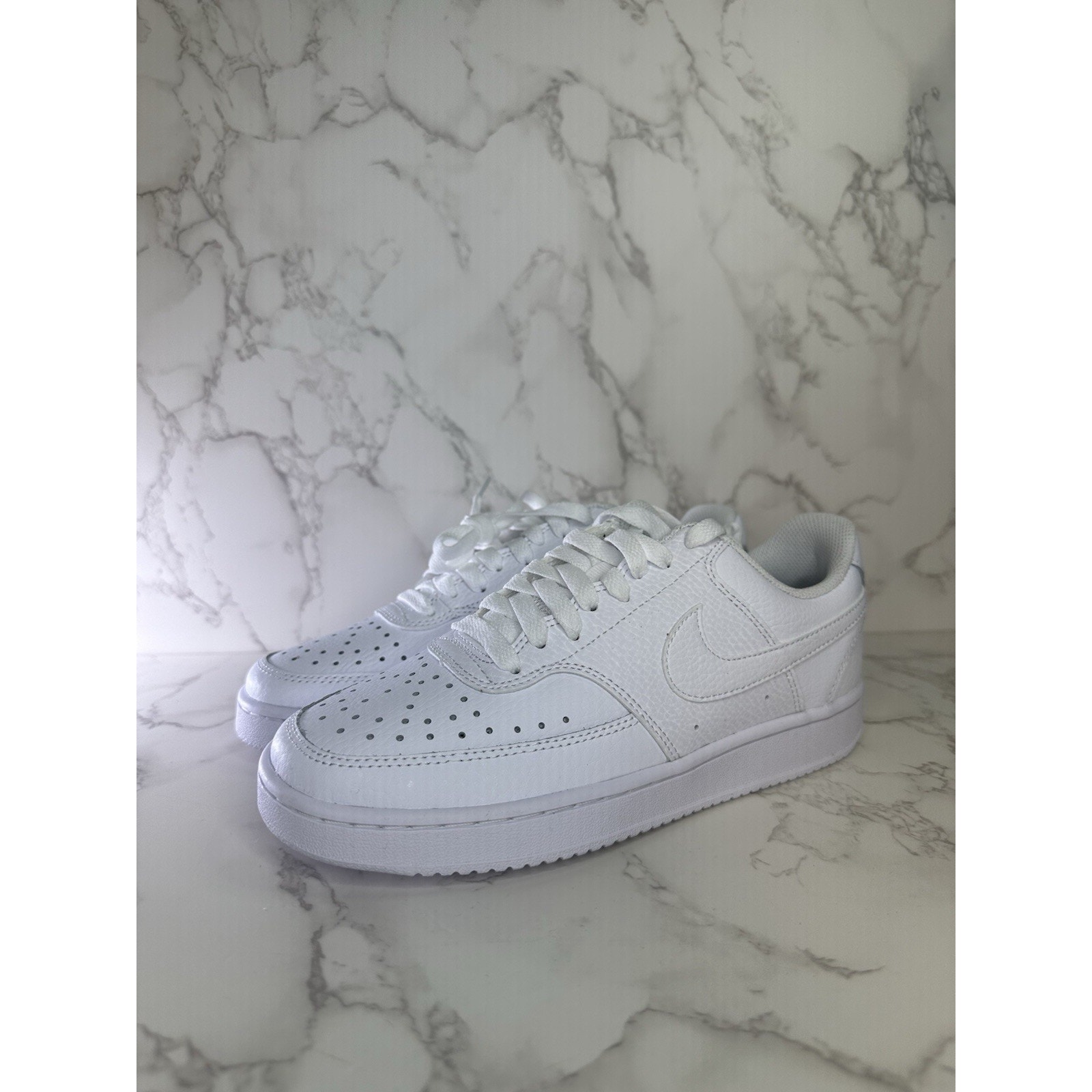 Size 7 Women's Nike Court Vision Low Top White Lace Up Sneakers CD5434-100