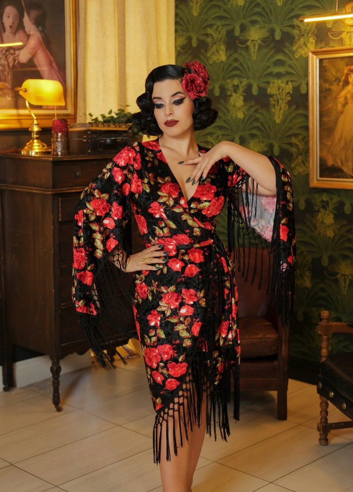 Vintage Vandalizm Magdalena Wrap Dress (Black/Red Roses) Size XL