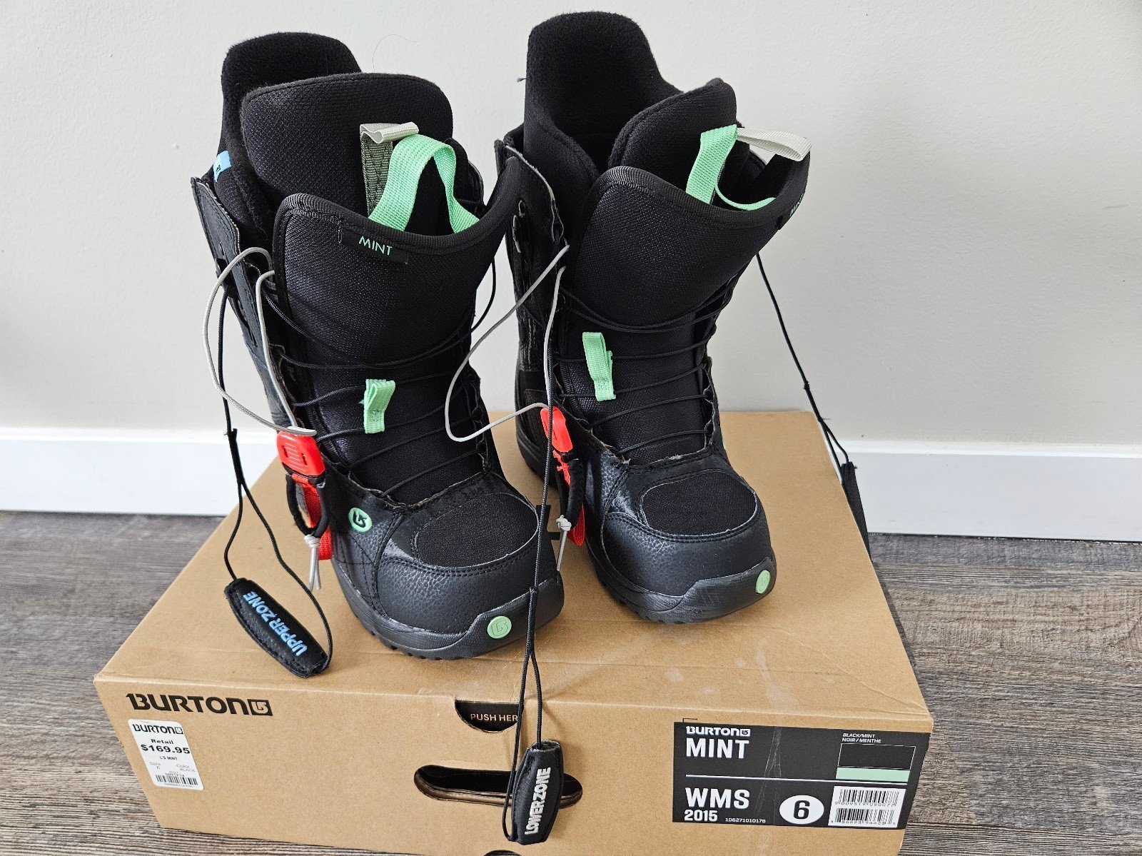 Burton Women Snowboard Boots, Size 6
