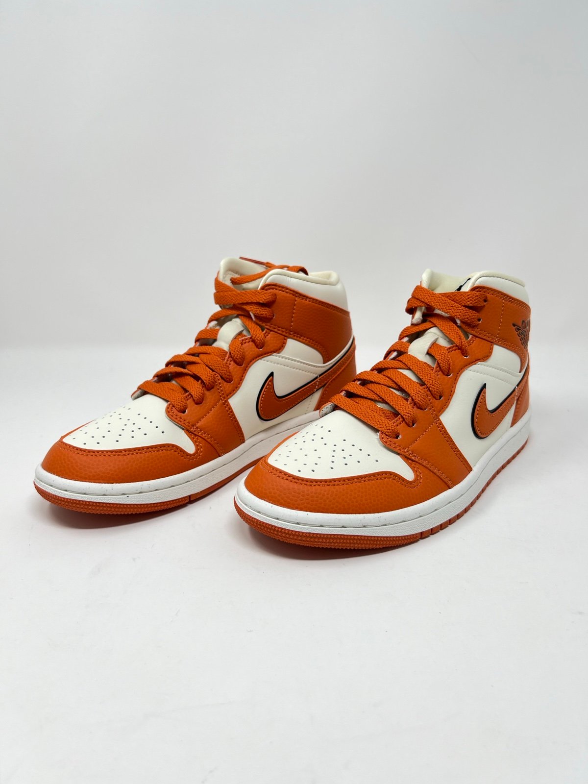 Jordan Mid