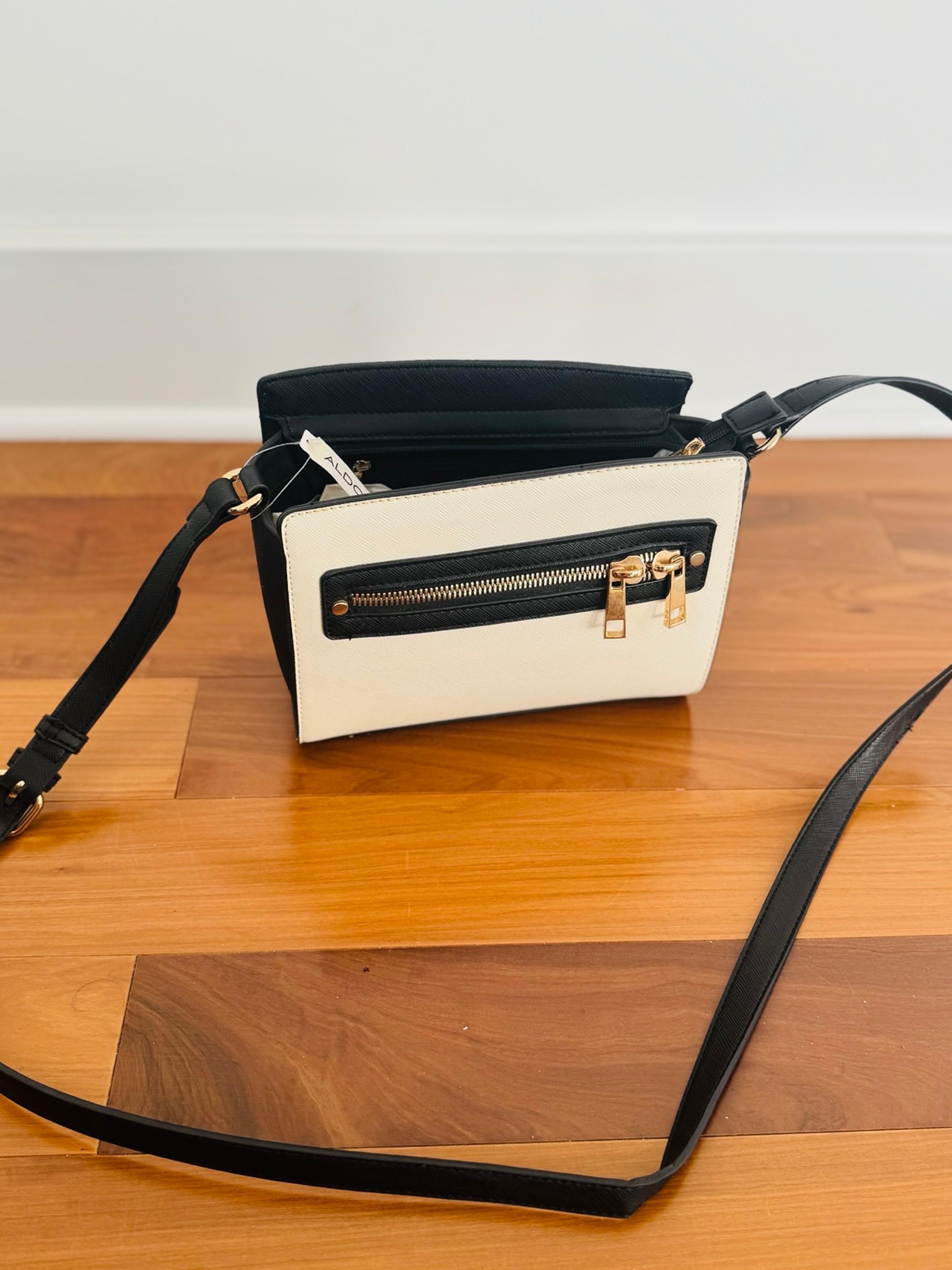 Beautiful New Crossbody bag in color block pattern in black and Beige