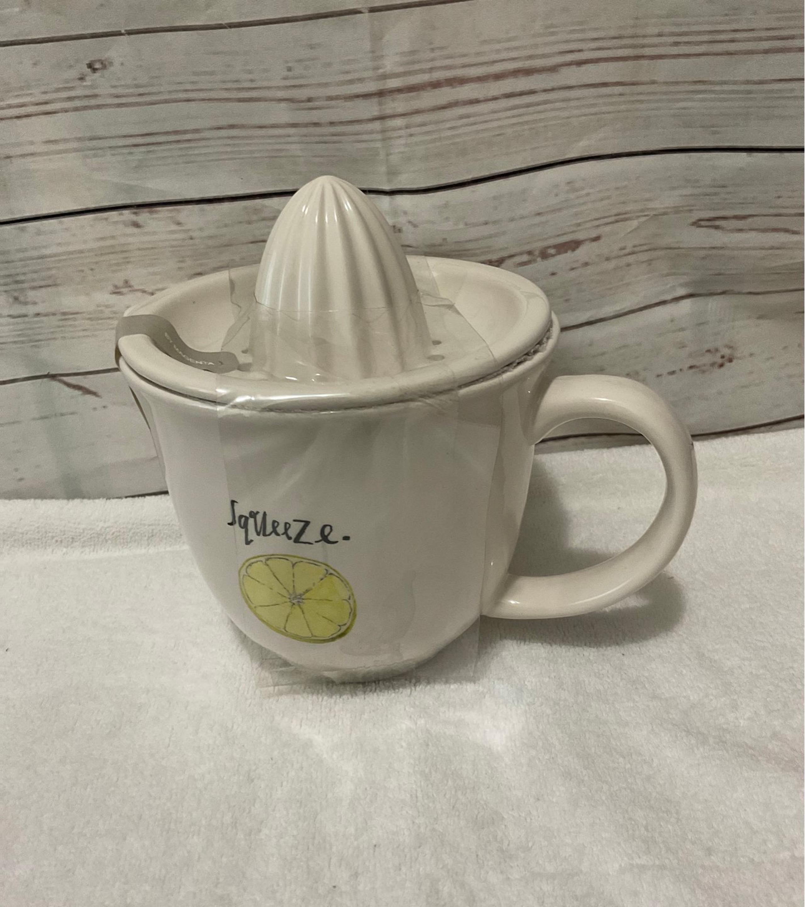 Rae Dunn Lemon squeeze juicer