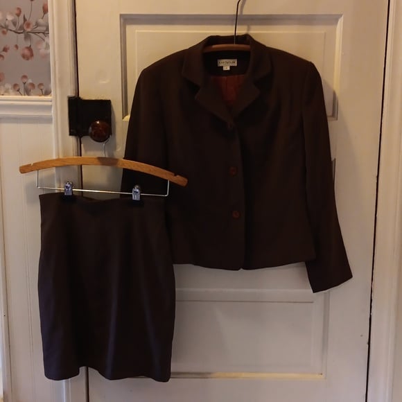 Isabel Ardee Ann Taylor 4 brown skirt jacket set