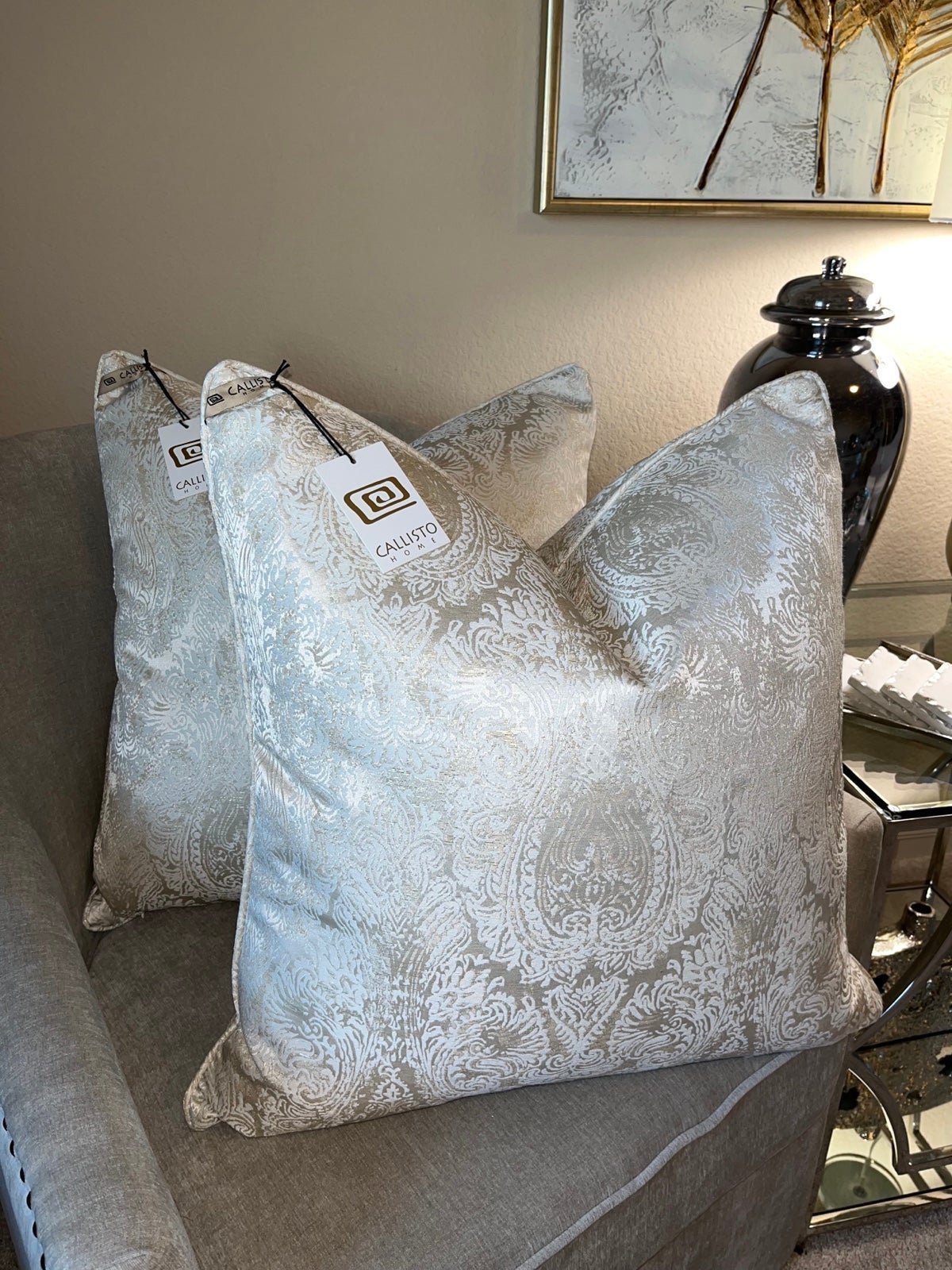 2-NWT CALLISTO HOME DECORATIVE THROW PILLOWS