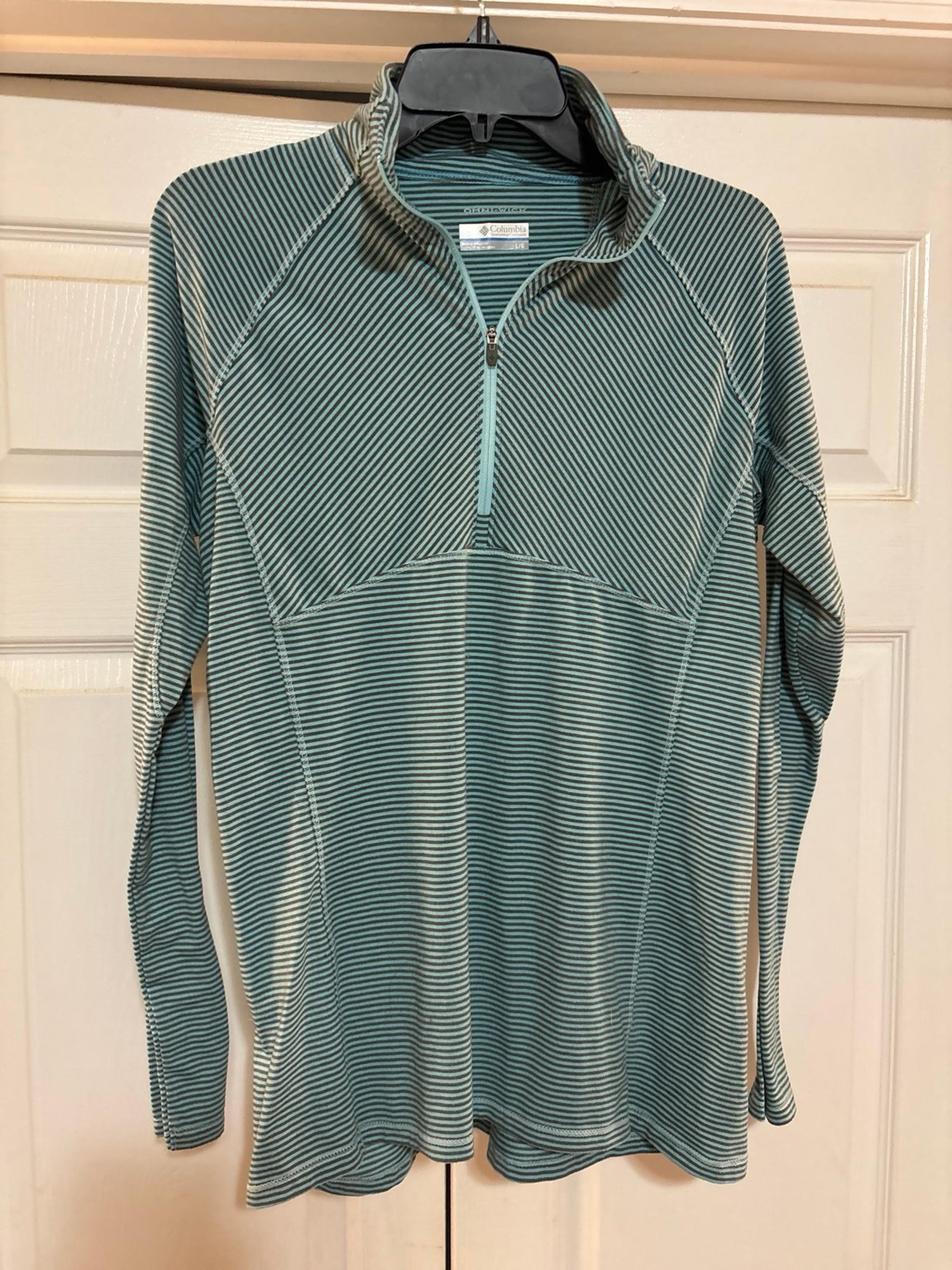 Columbia woman’s top size Med large