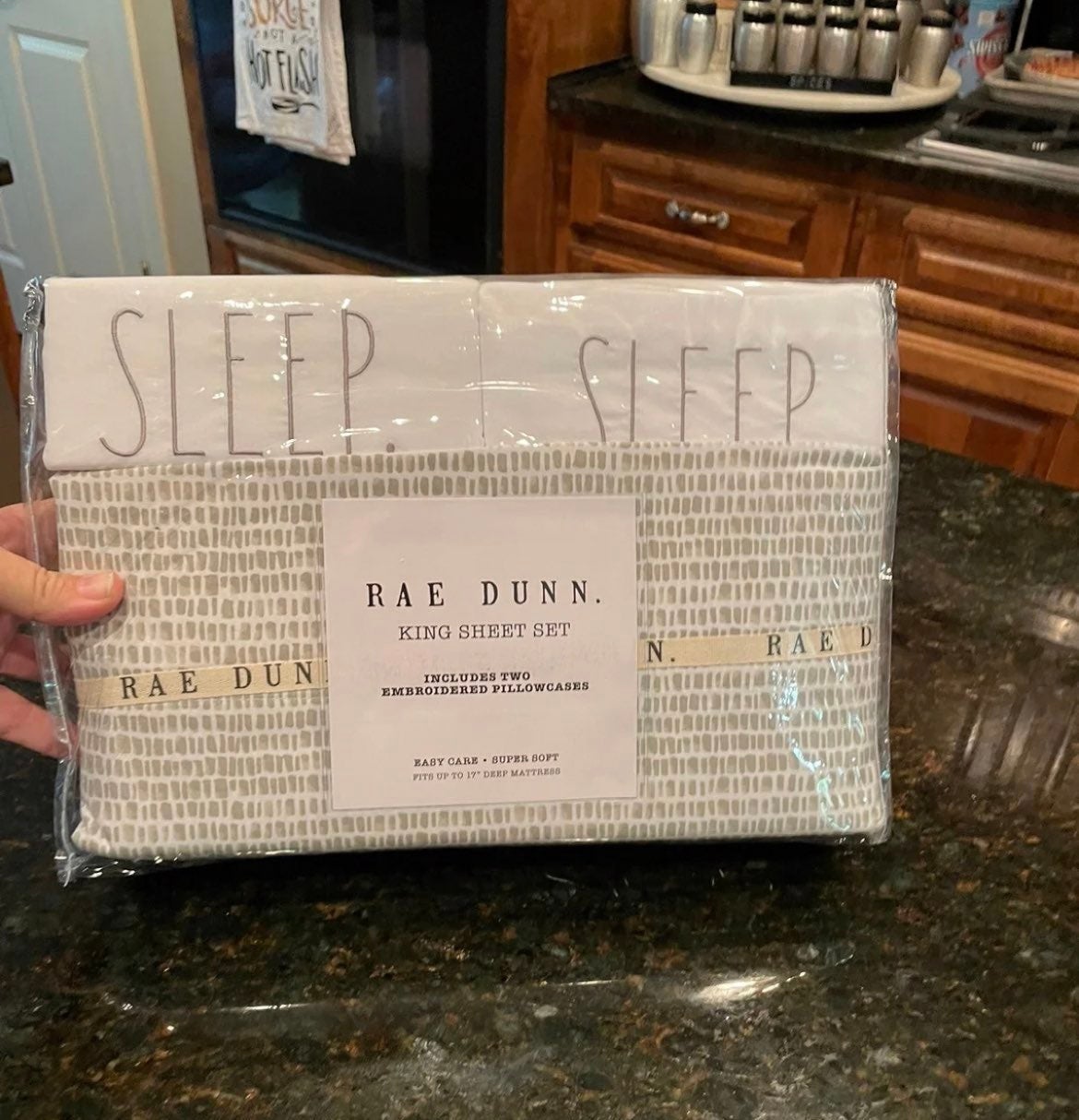 Rae Dunn King Size Embroidered Sheet Set SLEEP, New! Beautiful