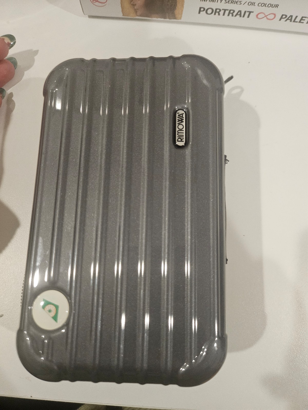 旅行かばん・小分けバッグ EVA AIR First Class RIMOWA EVA Air First Class Exclusive Rimowa Pouch Khaki | eBay