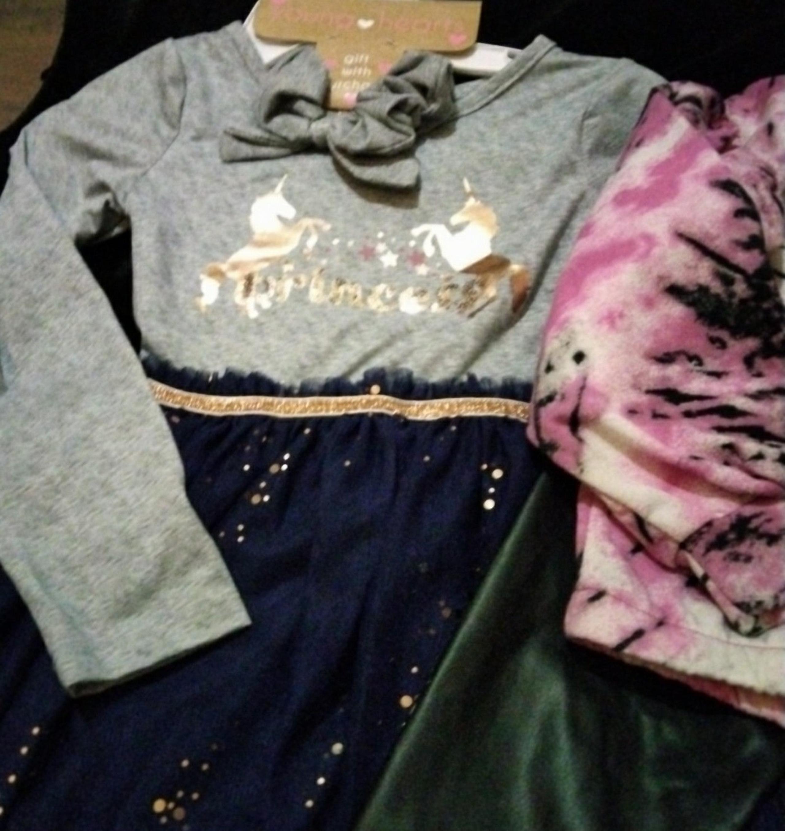 Brand New Girls 4/5 Bundle