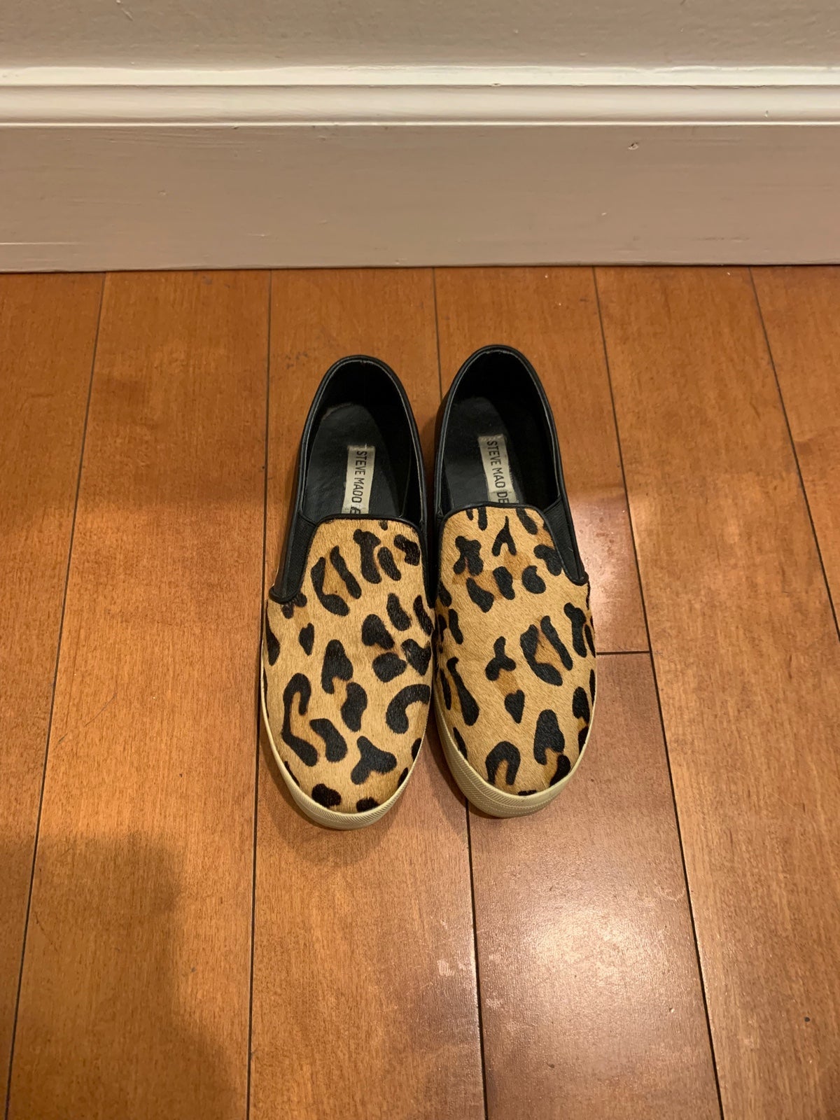 Steve Madden womens slip on