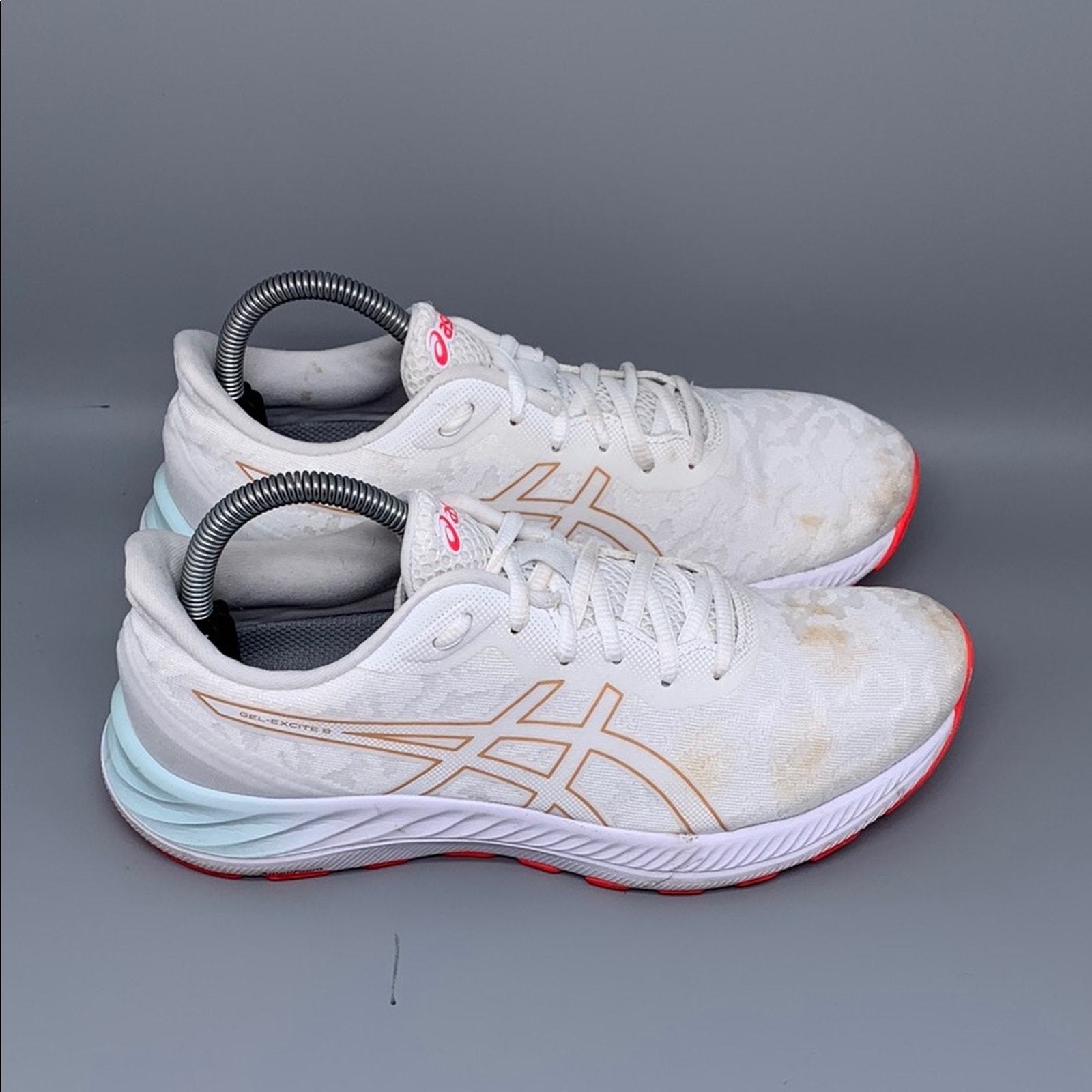 Asics Gel Excite 8 White Running Shoes Women’s Sz 9