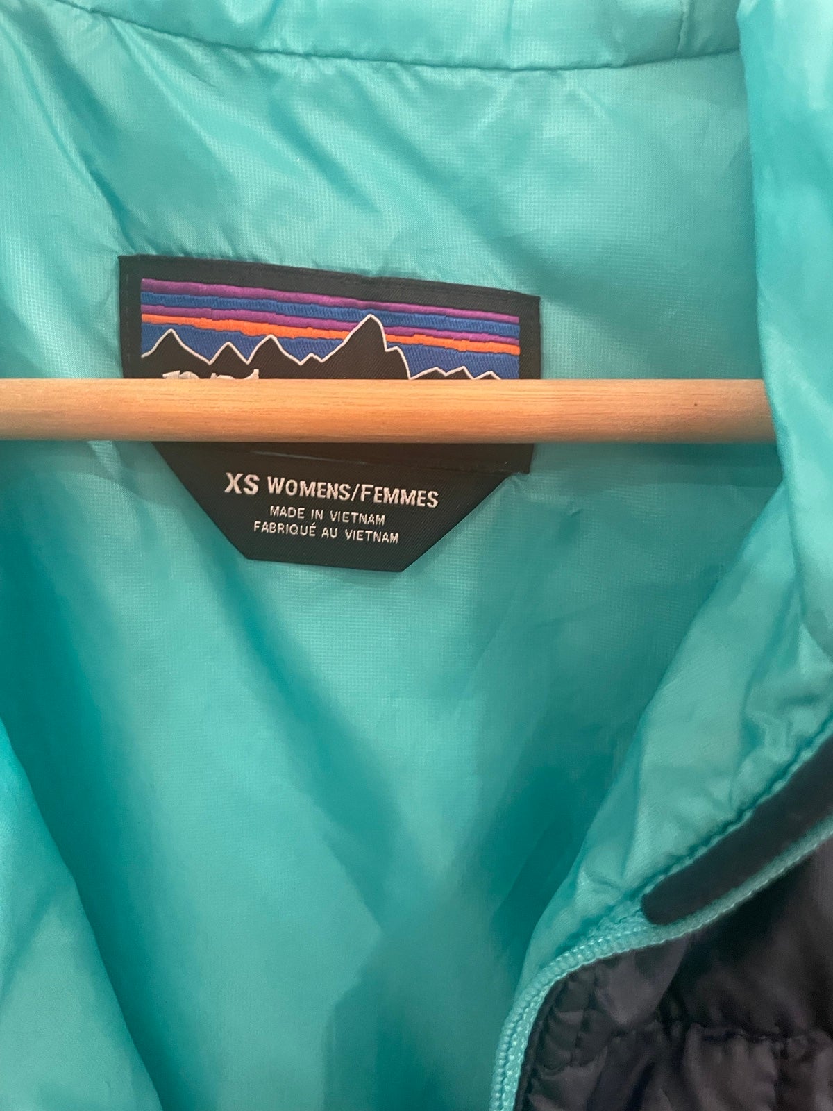 Patagonia nano puff jacket