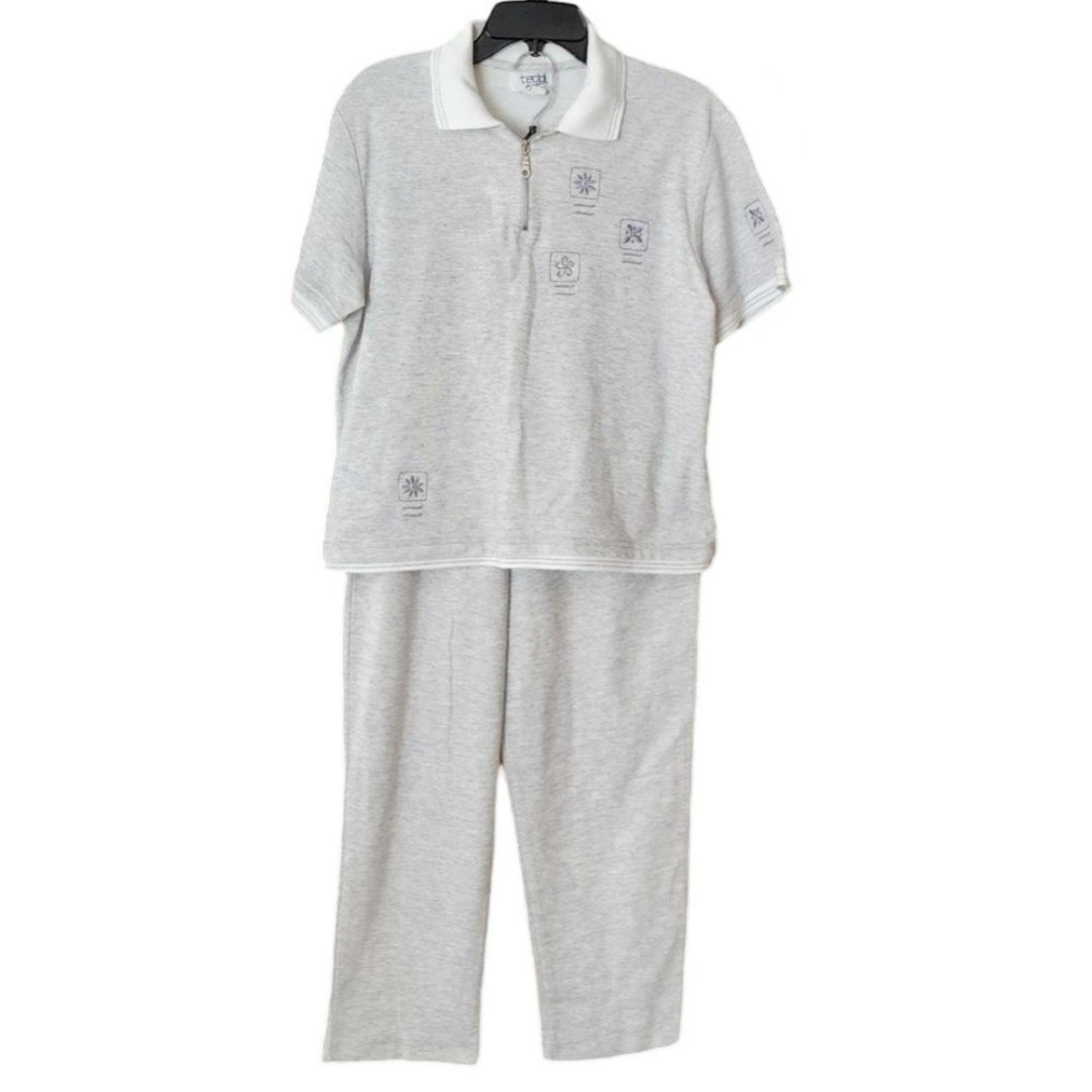 Vintage 80's Women's Medium Embroidered Gray Polo Shirt 2 Piece Set - Teddi